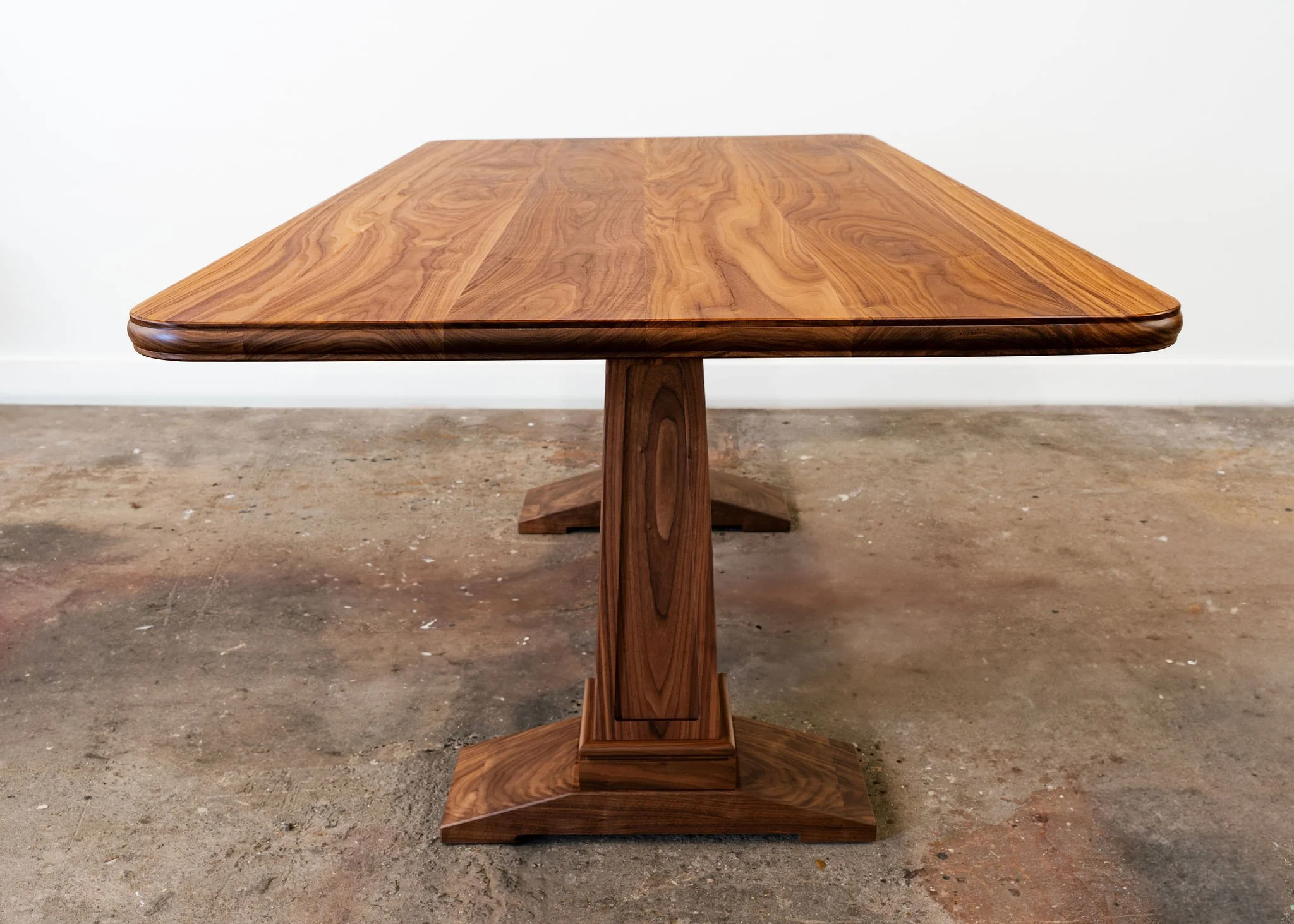 Oneta-GordonTable-5.jpg
