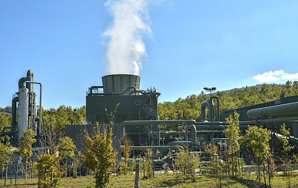 chiusdino-italy-geothermal-EnelGreenPower-1024x649.png