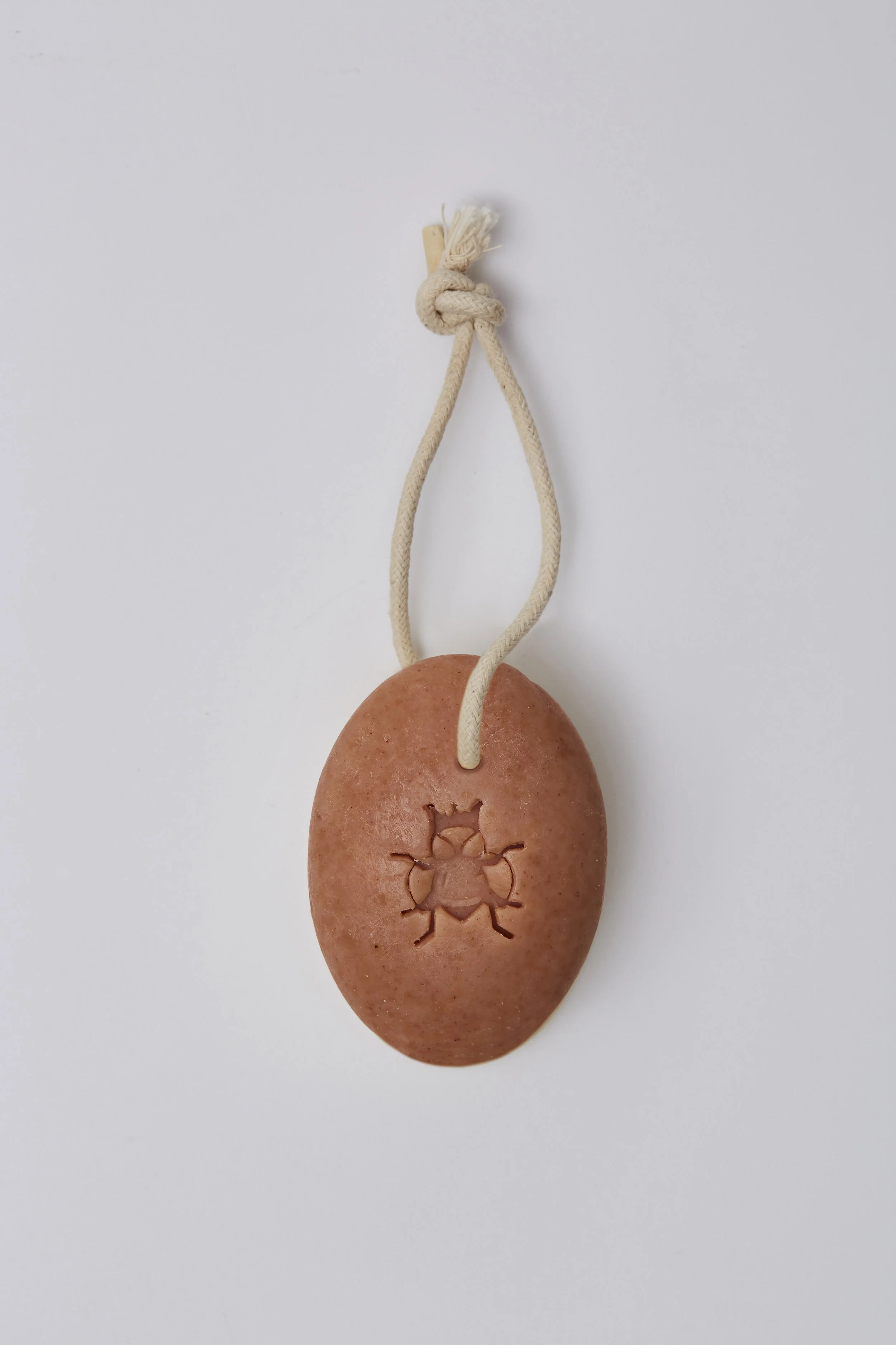 BB SIG FRAG SOAP ON ROPE 95G 003.jpg