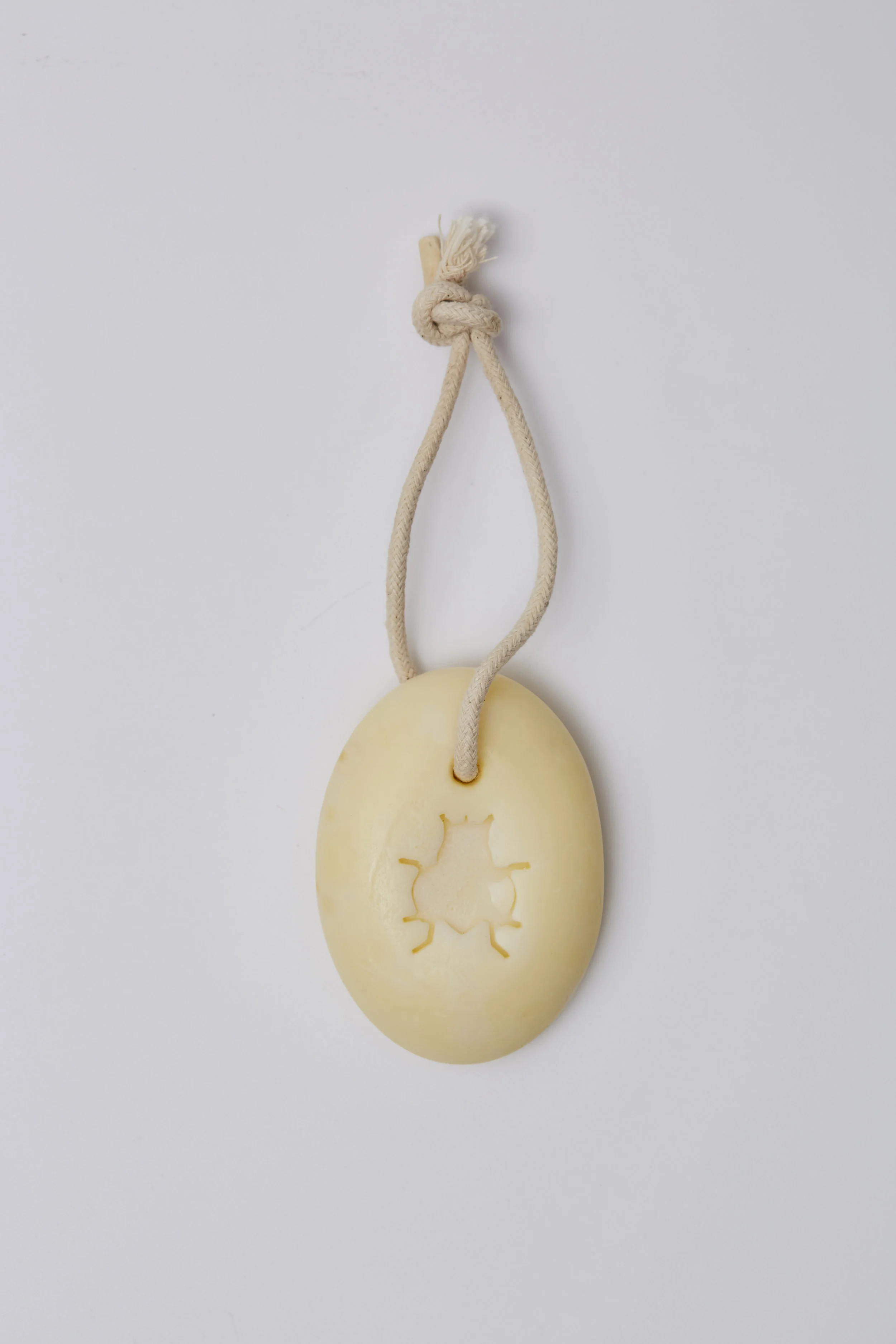 BB UNFRAG SOAP ON ROPE 95G 003.jpg