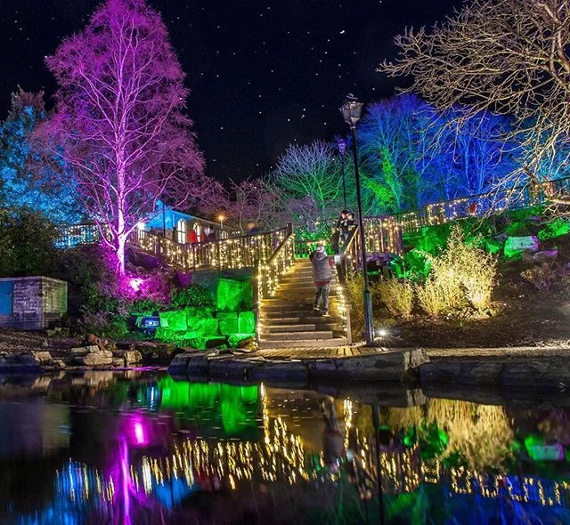 Perth light nights 💡 .
.
.
.
#perth#perthshire#perthlightnights#nikon#trees#reflections#instagram#instagood#travelphotography#stars#sky#bright#winter#scotland#visitscotland#citylights#city#cityscape#park#wide#night#nightphotography#astro#nikond3
#si