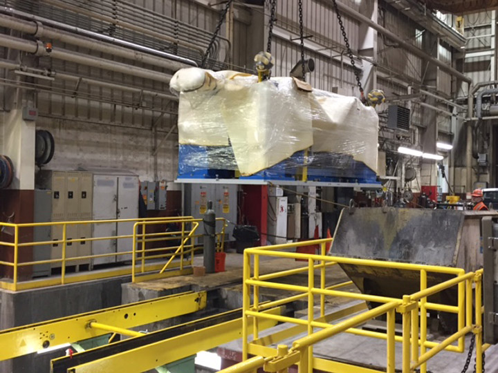 The new wheel lathe weighs approximately 60,000 lb.