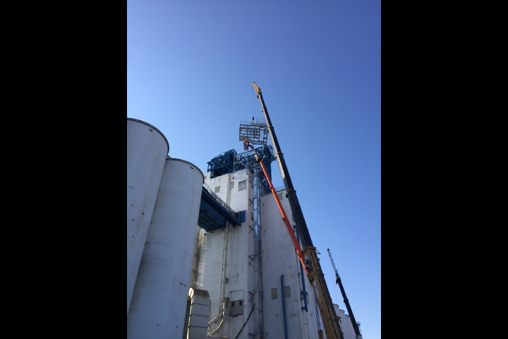  Yale technicians used a 220-ton crane to lift the platform to the top of the bucket elevator. 