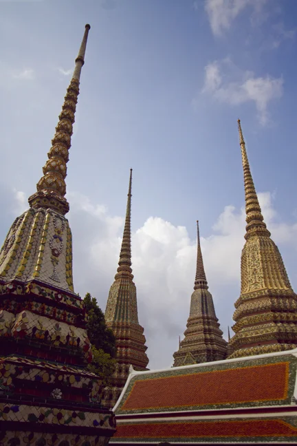BangkokTempleTowers copy_o.jpg