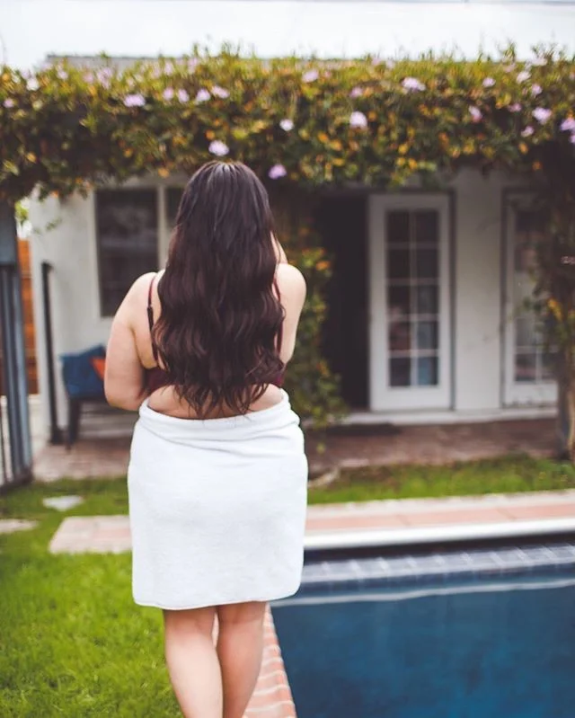 Did you hear about our Body Positive Pool Party!?? @em_healthcoach and I are hosting a BoPo Pool Party for womxn and femmes to come hang poolside in bikinis (or one piece suits) in CELEBRATION!!! No shame or guilt allowed. Just FUN and LOVE and ACCEPTANCE.
Want in? Link in bio for tickets!
#columbusohio #columbusohioboudoir #columbusboudoir #boudoircolumbus #empoweredwoman #empoweredboudoir #worthy #youareworthy #empowerment #effyourbeautystandards #boudoirphotography #boudoirphotographer #columbusohiophotographer #lawofattraction #tut #thoughtsbecomethings #youarepowerful #affirmations #goddess #goddesssessions #boudieshorts #boudoirgoddess #swimsuitsforall #bikinibody #beachbody #radicalselfacceptance