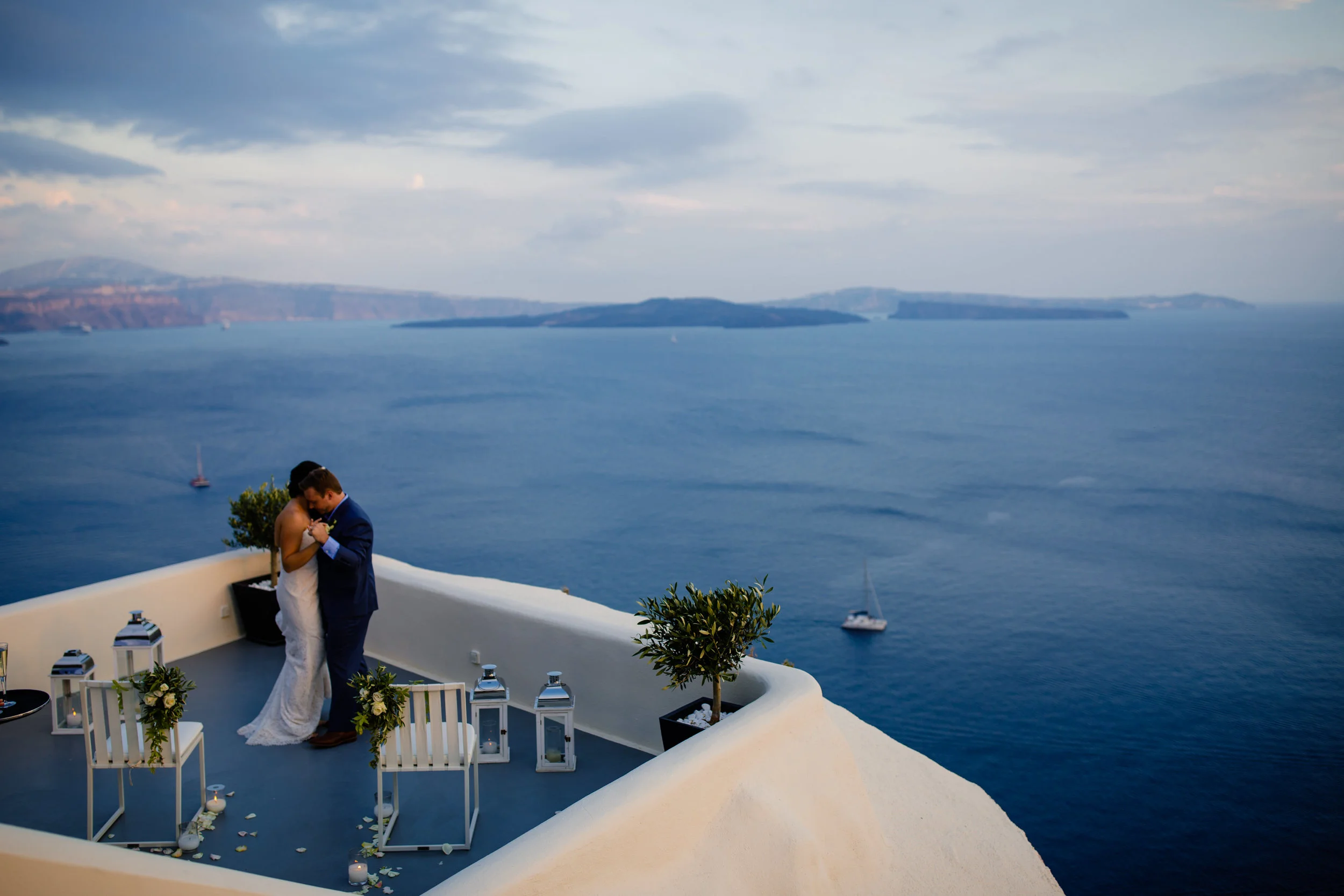 Santorini_wedding_oia.jpg