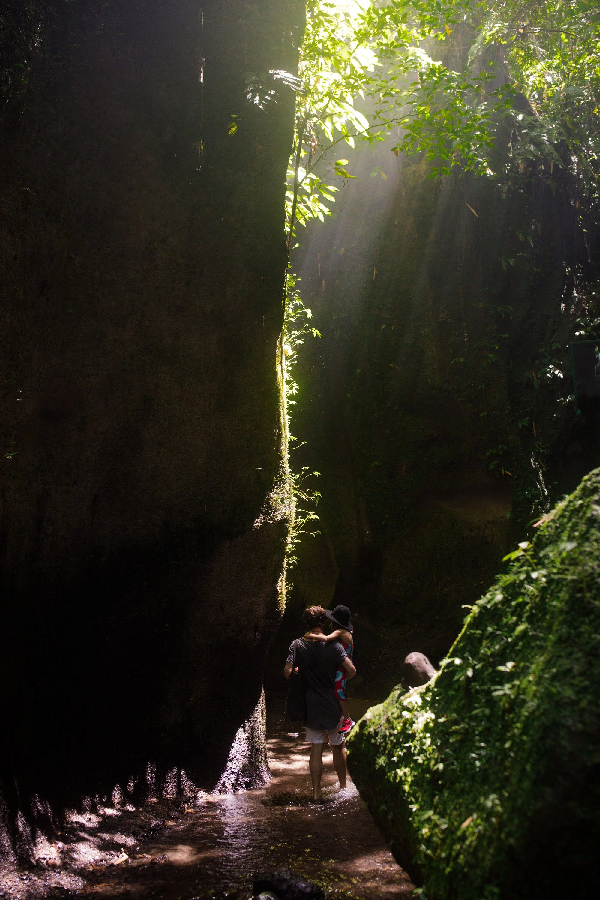 ubud_waterfall_engagement_session-1.jpg