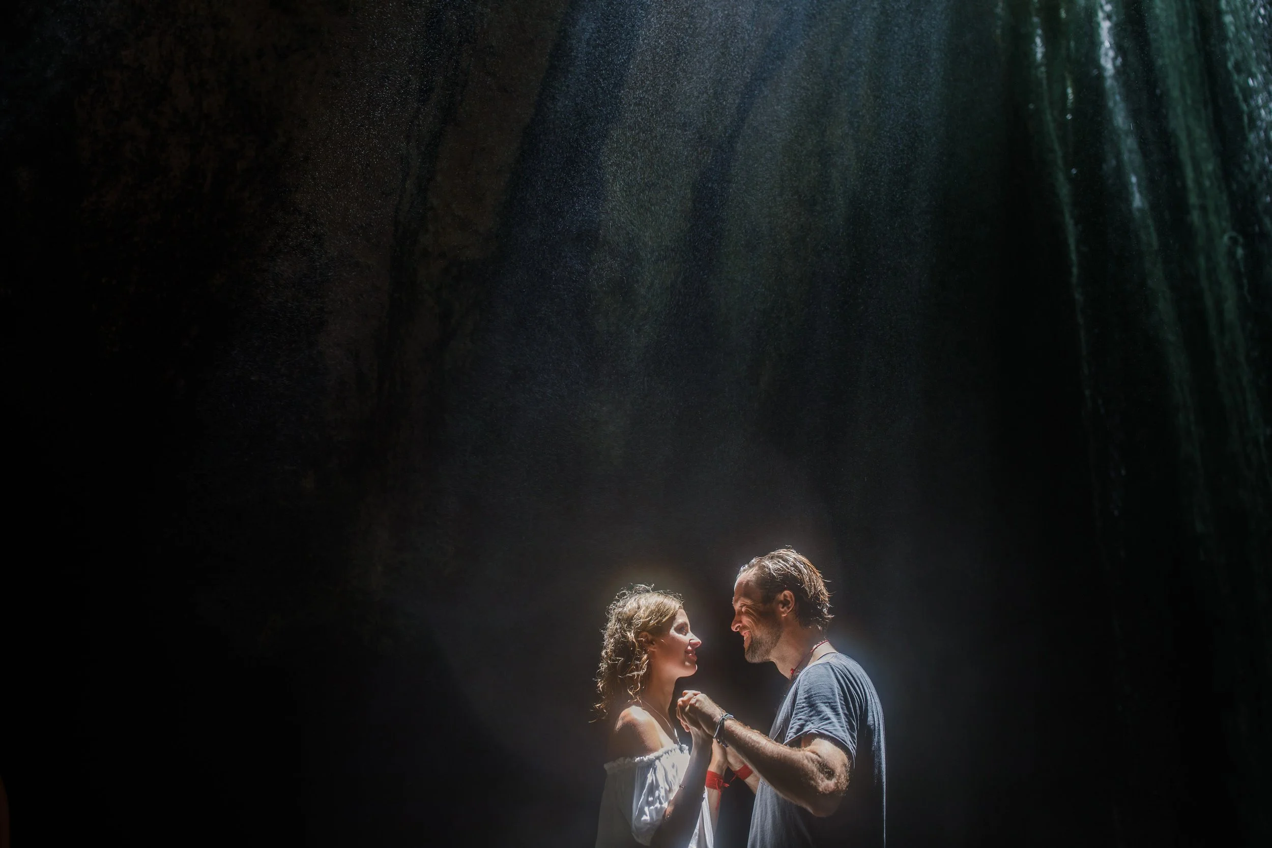 ubud_waterfall_engagement_session-85.jpg