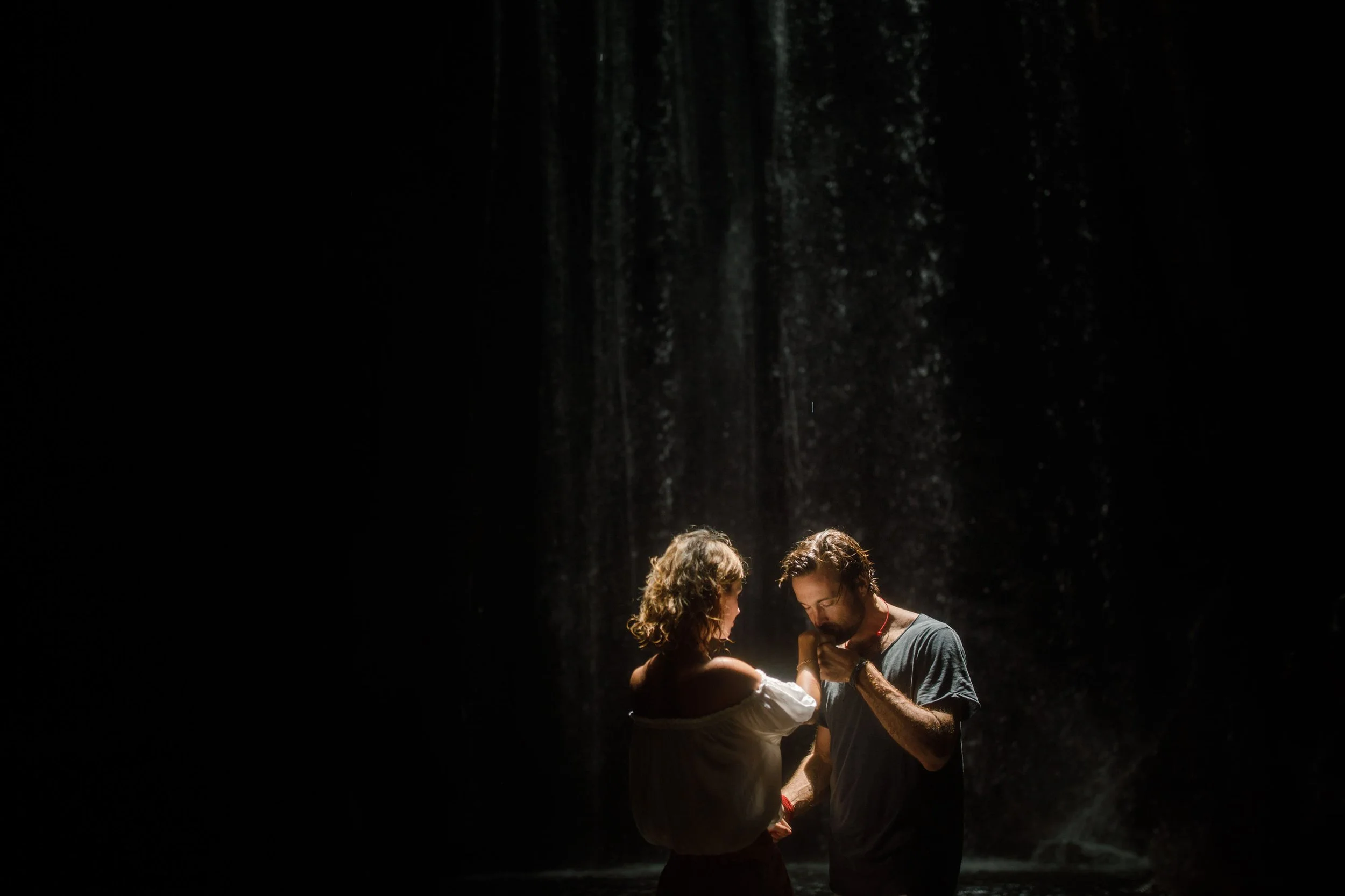 ubud_waterfall_engagement_session-87.jpg