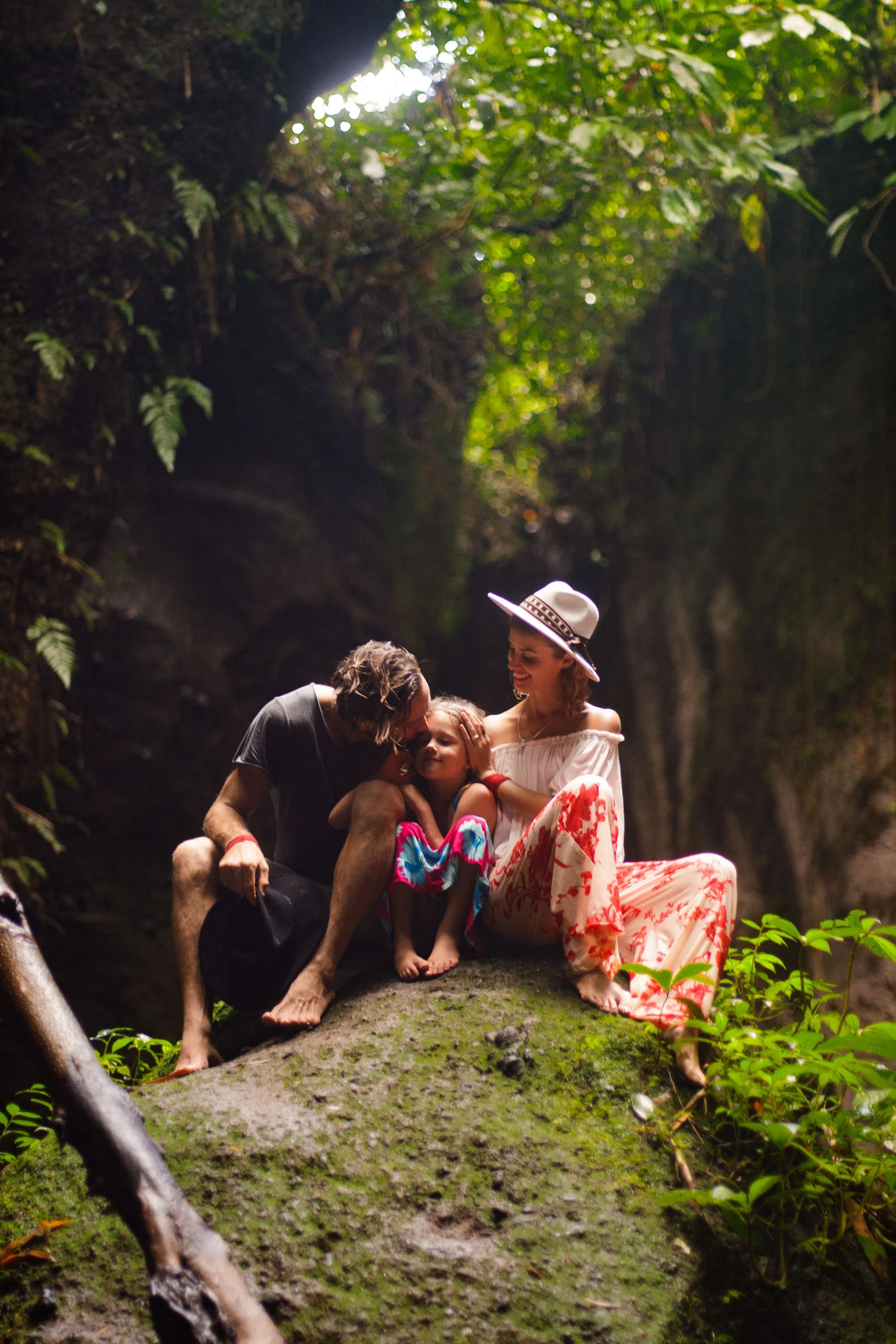 ubud_waterfall_engagement_session-101.jpg