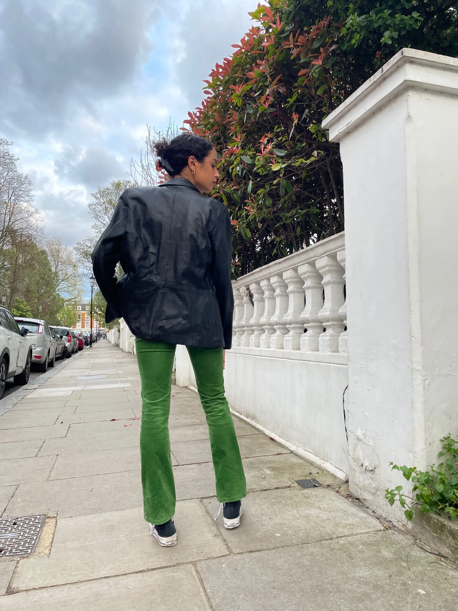 62B808DE-6A42-4C3A-8DDD-C29814197741