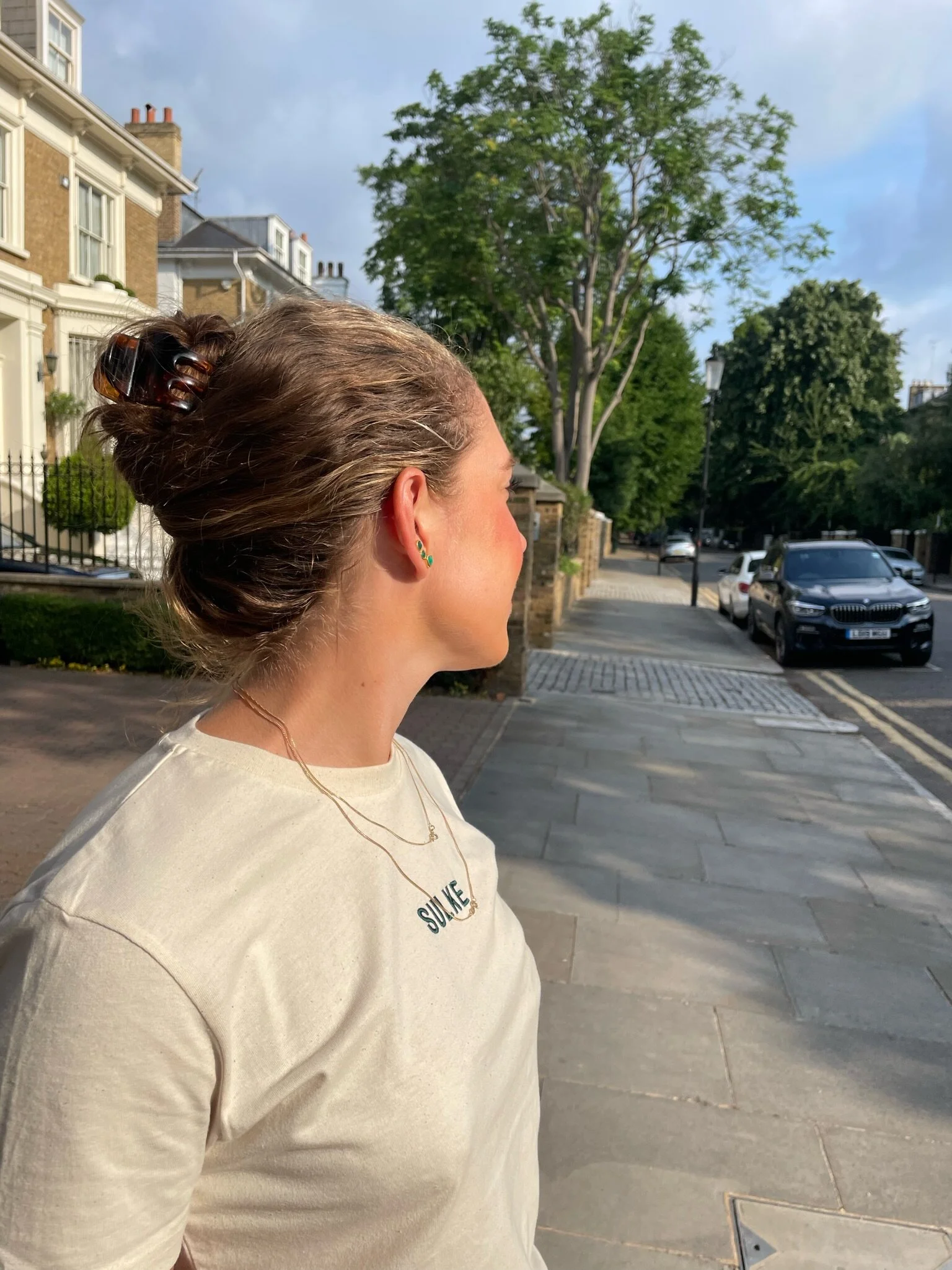 39A1D711-C5A2-44C9-A89A-287E8845BFF0