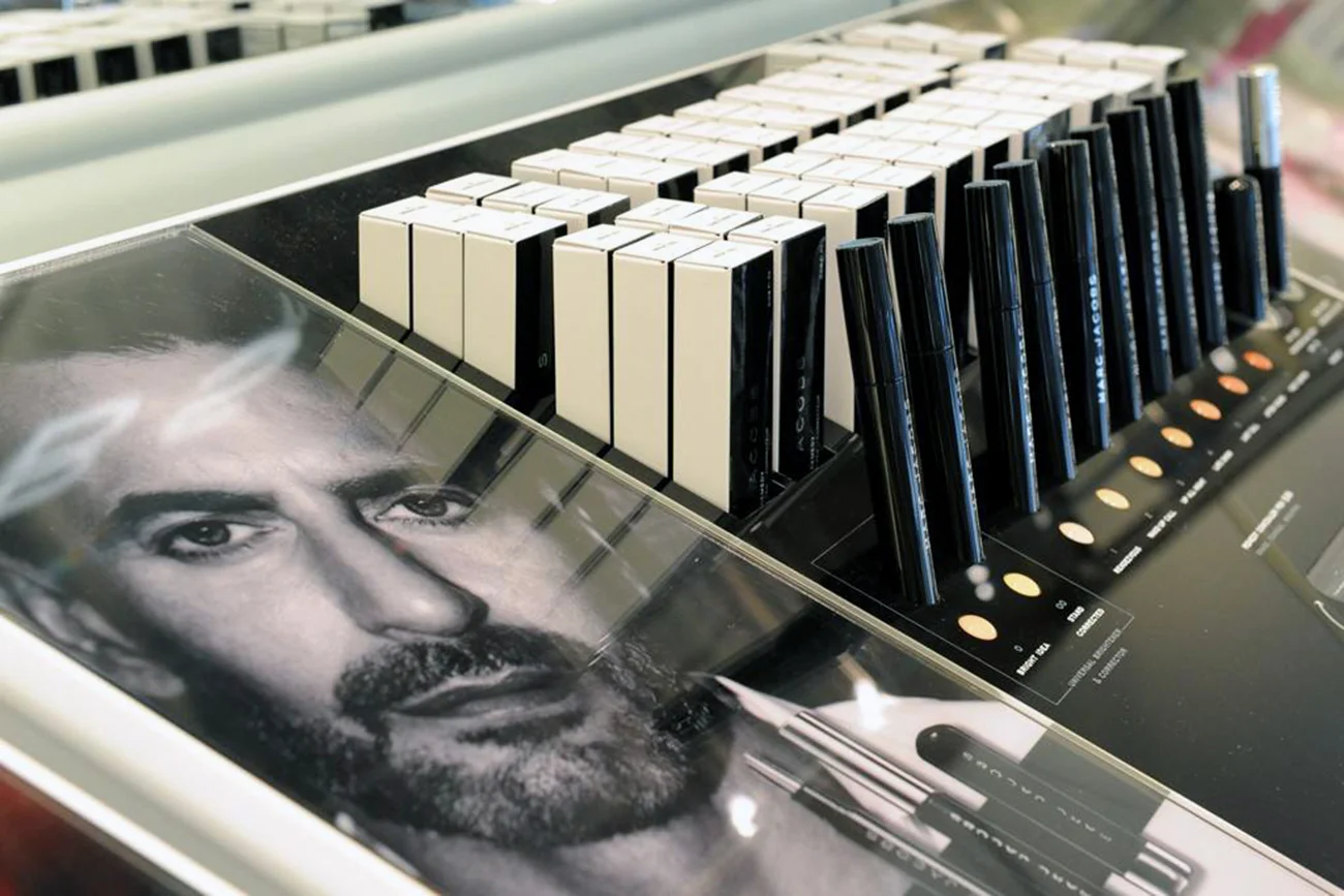 Marc_Jacobs_Beauty_store_2.jpg