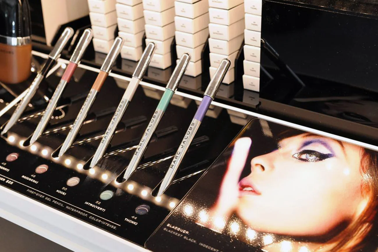 Marc_Jacobs_Beauty_store_1.jpg
