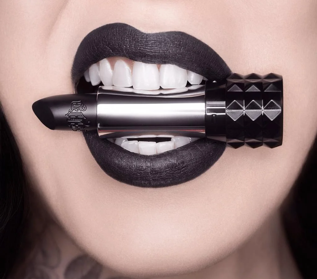 KVD_2015_STUDDED_KISS_SLAYER_BLACK__smalljpg.jpg