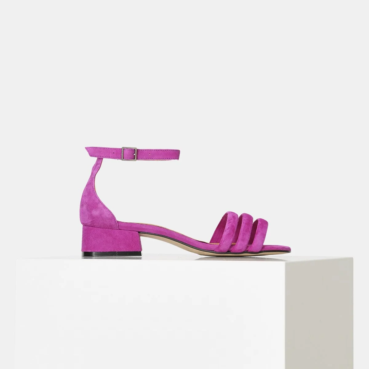 Yasmin_Puff_Sandal-Sandals-STB1532-Lilla_7ab69a5c-6c82-4444-8e3d-31f372a5c536.jpg