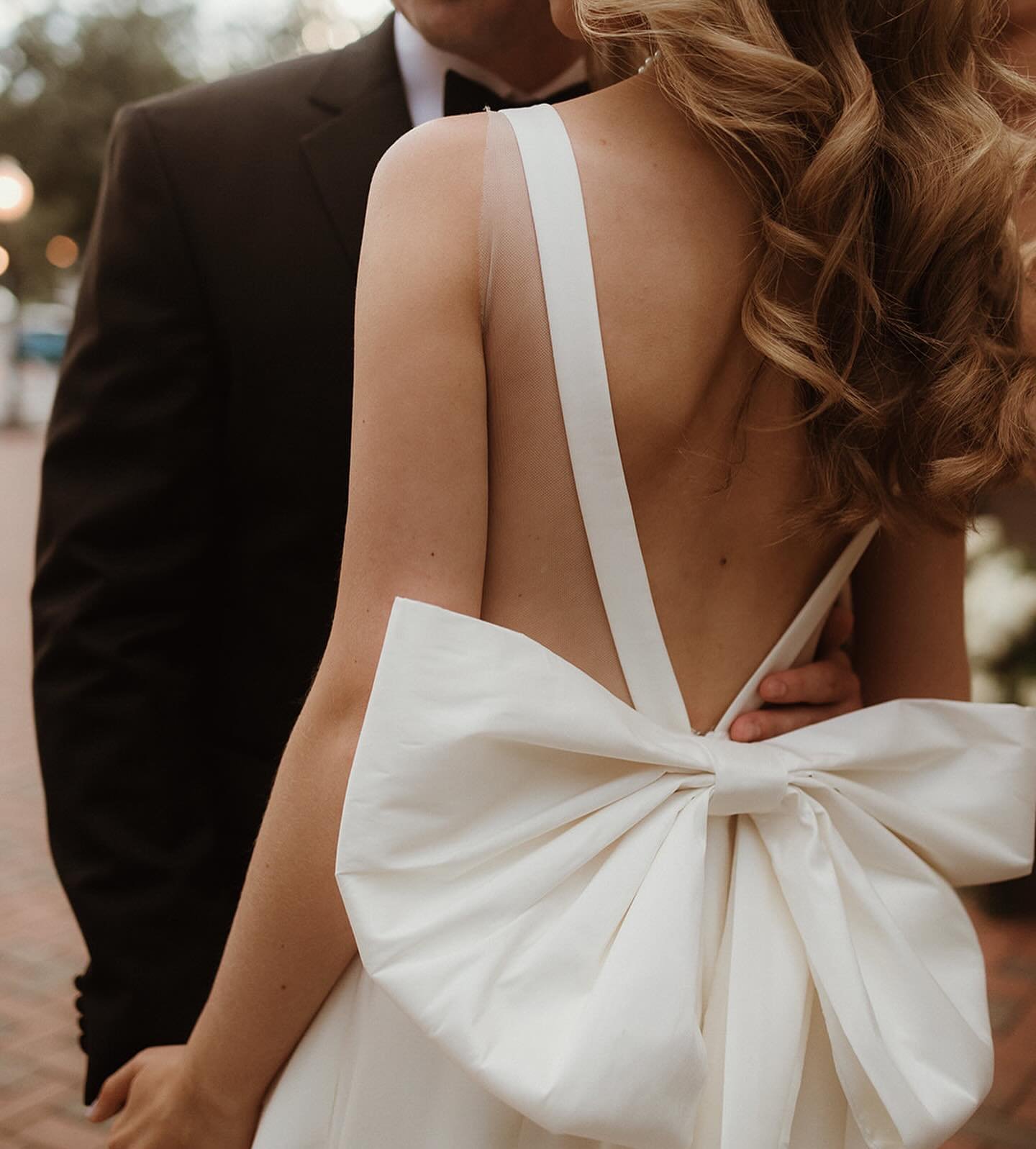 One trend that&rsquo;s not going anywhere&hellip;
BOWS 🎀

#lilybride Jacquelyn in @jennyyoonyc with a custom bow by @moscaalterations 

@nicolenerostudio | @samanthanassfloraldesign | @lcbeautycompany | @mazzonehospitality 

#weddingdress #realbride