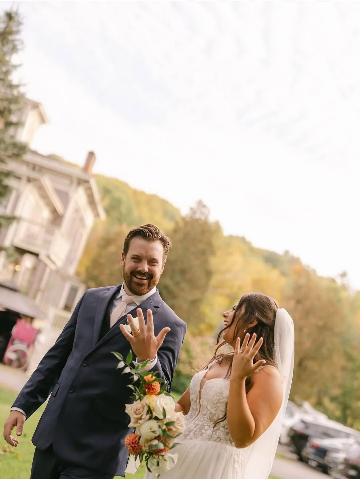 3 days away from our @missstellayork Preview Show!! 
Jami Stuns in her Stella Gown - Style 8027
Bride: @jamichiusano
Wedding Gown: @lilysaratoga @missstellayork
photographer: @molli_photo videographer: @erinmoynihanfilms
Venue: @mansionsaratoga
DJ: