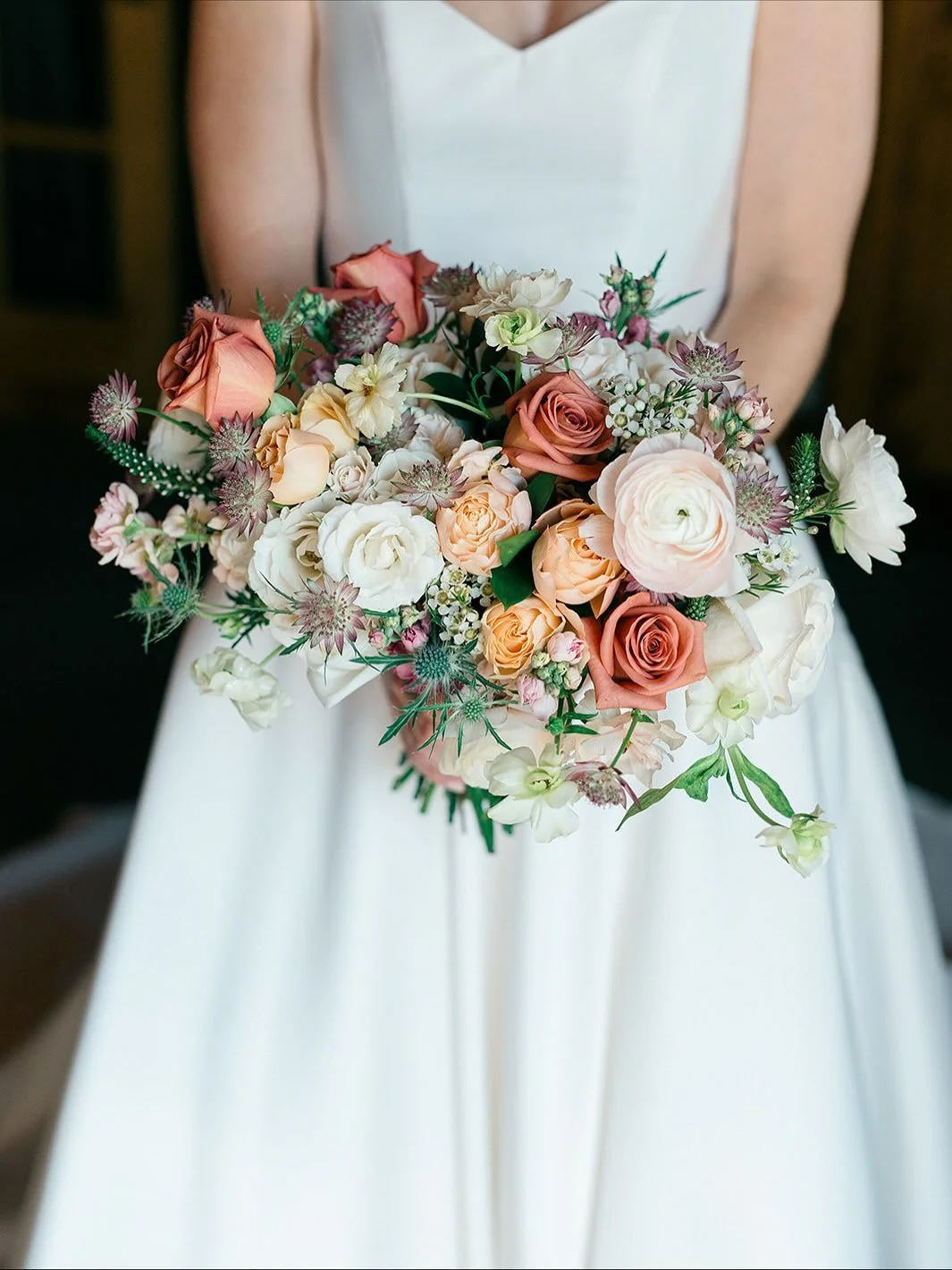 The perfect fall π & swipe for #MOB inspo β¨ 
Wedding Gown: @lilysaratoga
Mother of the Bride Gown: @styledbylilysaratoga 
Alterations: @moscaalterations
Venue: @whitefacelodge
Photography: @juliarebeccaphotography
Hair and Makeup: @alexandrias_