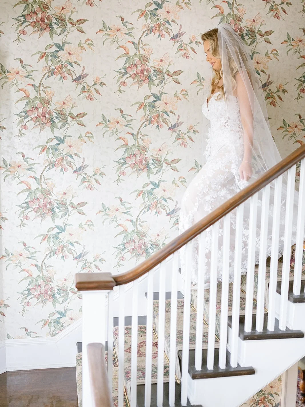romantic lace and floral wallpaper details 💕 

Congrats to #lilybride Lexi!

Photo: @justintibbitts
Venue: @ventosavyds
Wedding Gown: @lilysaratoga
MOB Gown: @macduggal @styledbylilysaratoga 
Bridesmaids Dresses: @jennyyoonyc @styledbylilysaratoga 
