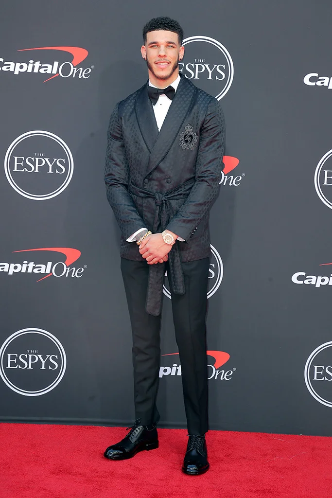 Lonzo Ball gave us Hugh Hefner vibes in this stunning Dolce & Gabbana smoking jacket.