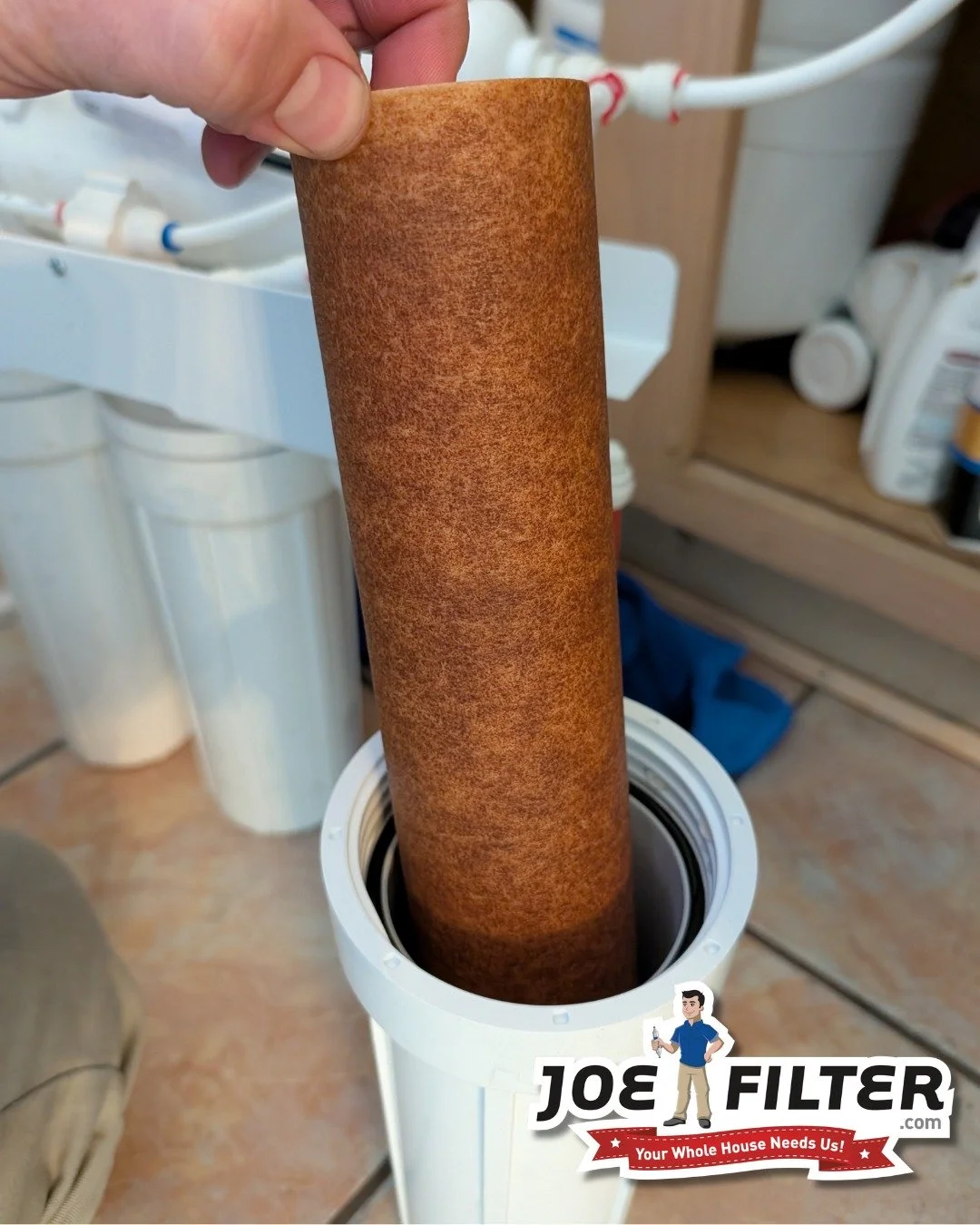 Fresh filters = Fresh water!

Stay hydrated in the #Arizona heat by replacing your water filters every 6 months.

Click the link in our bio to learn more. 

#drinkingwater #stayhydrated #summertips #waterfilter #ro