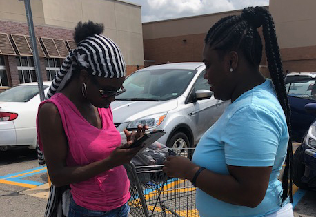  Alexis Bates, WEPOWER’s other Black Census Project field organizer and power-builder, facilitates outreach conversations with the Black Census Project. Photo provided by Bates. 