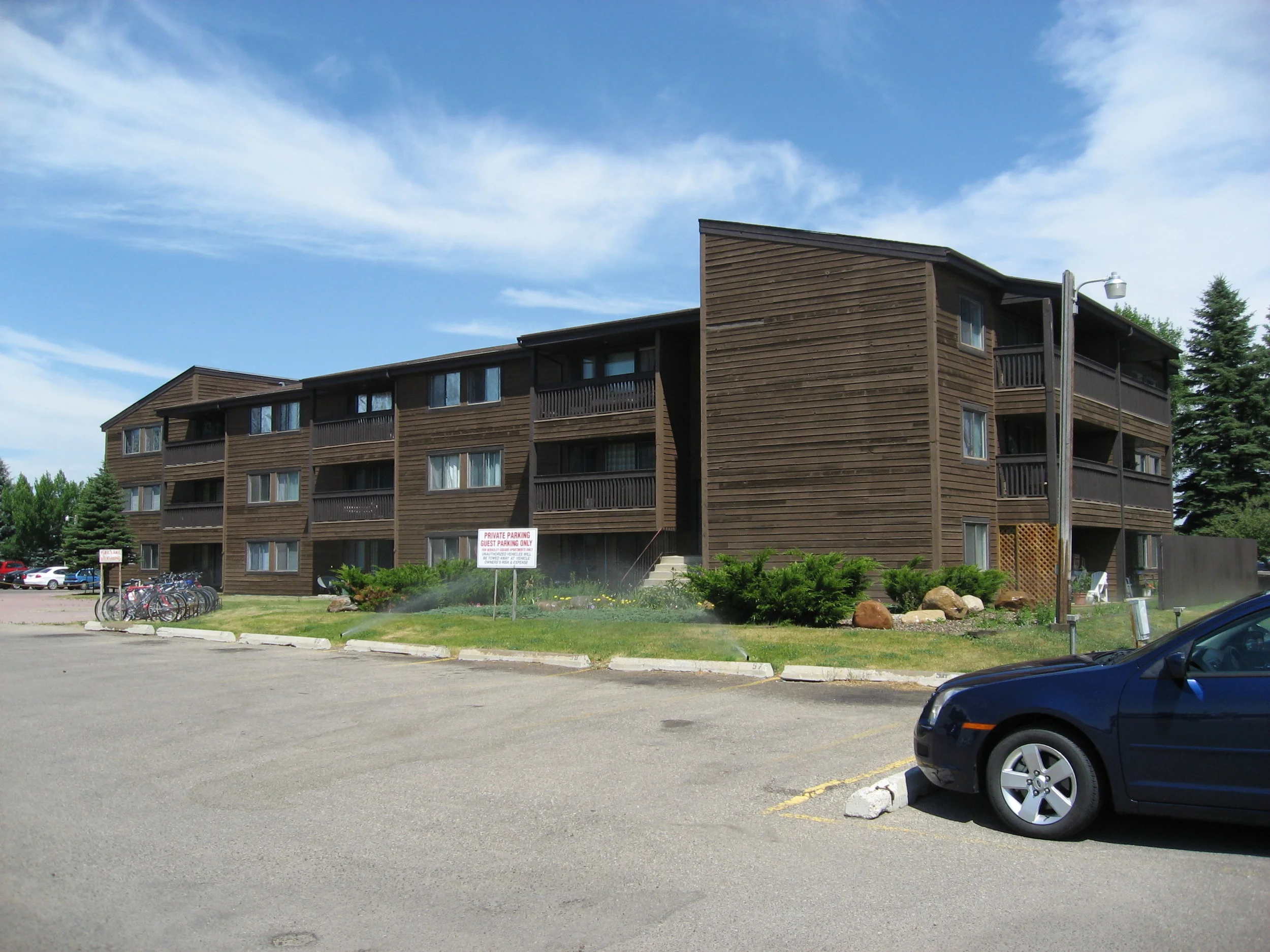 Berkeley Square - Lethbridge AB 006.jpg