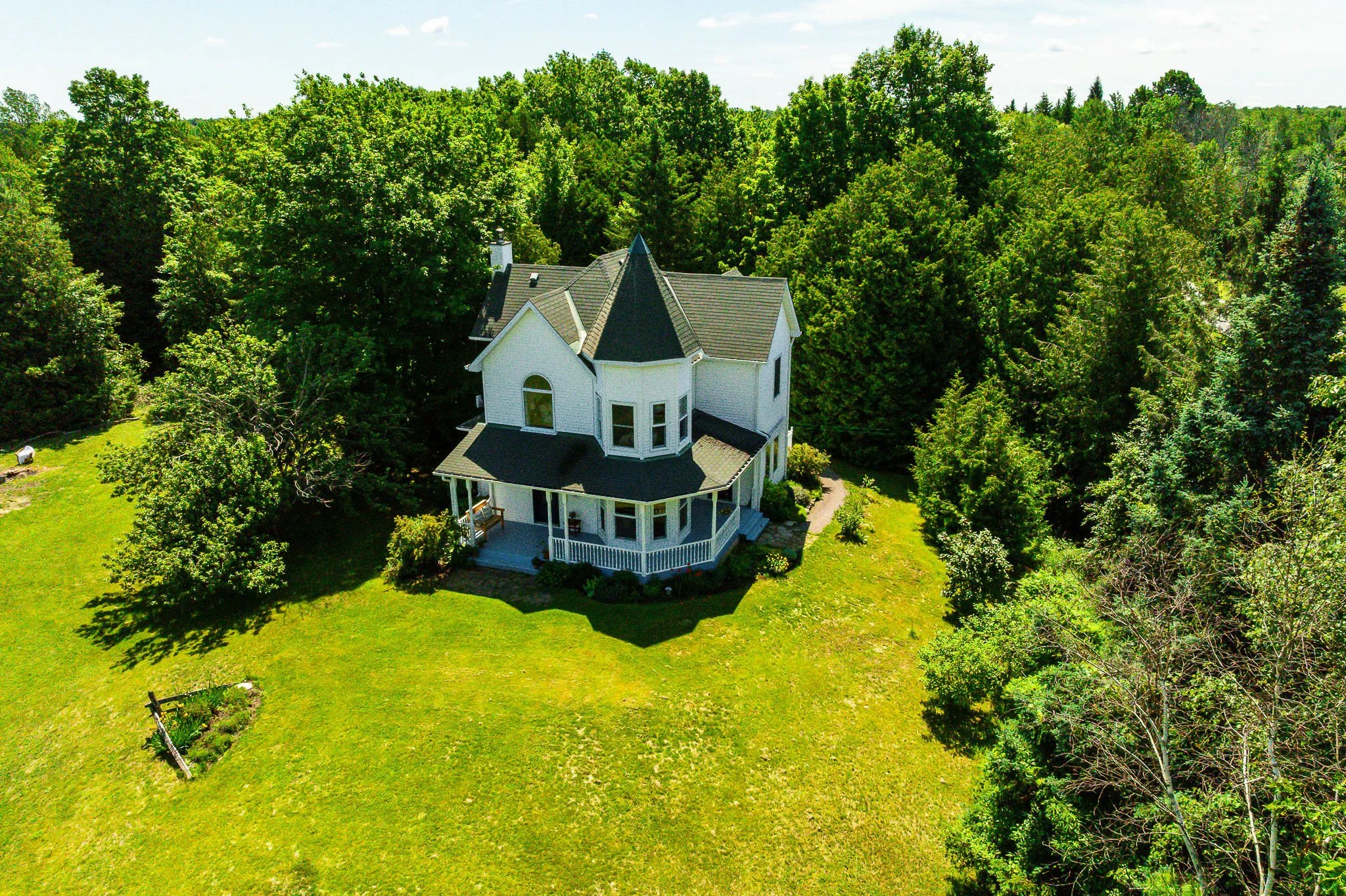 531 Craig Rd_0006.jpg
