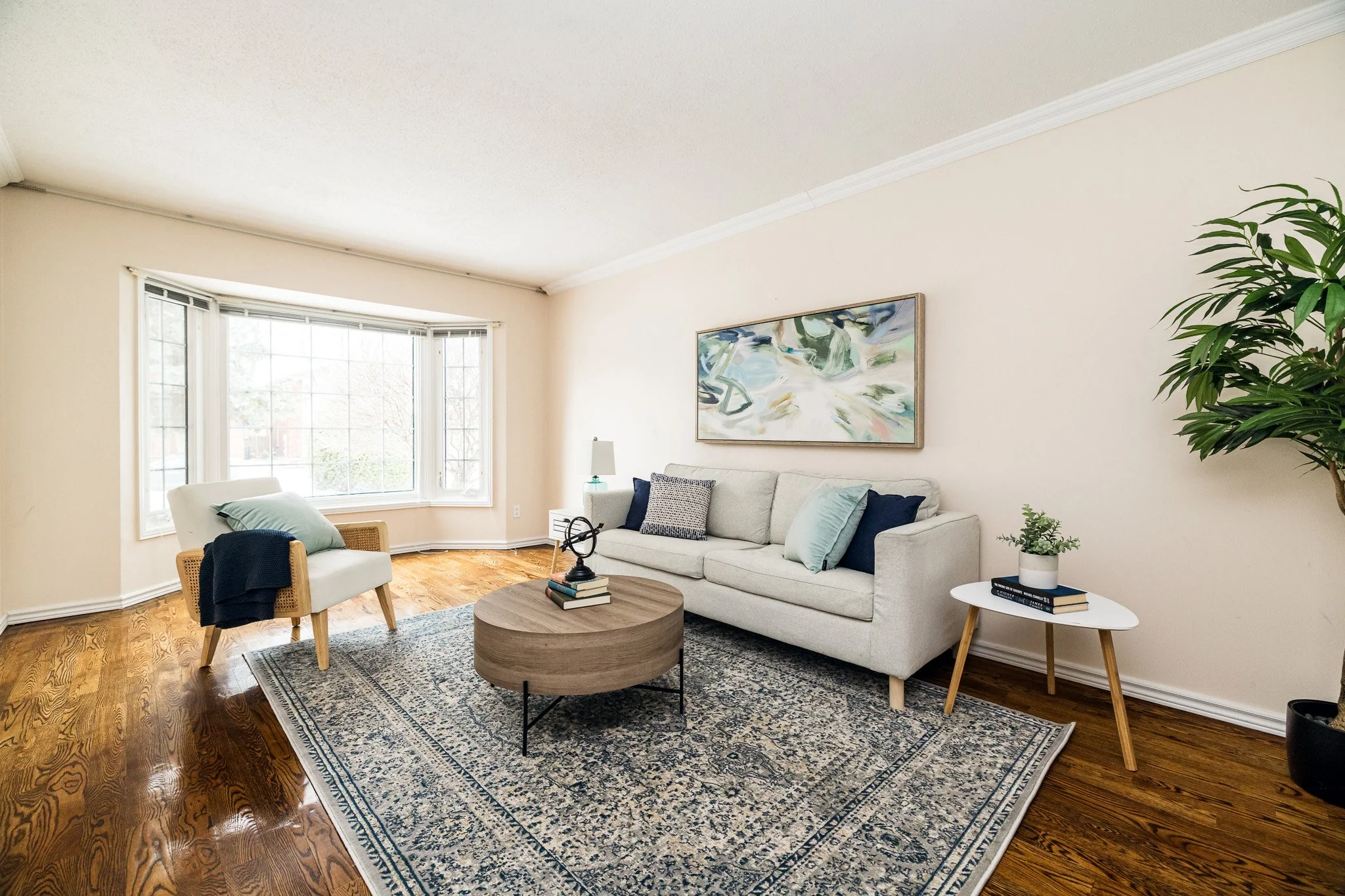 375 River Ridge_013.jpg