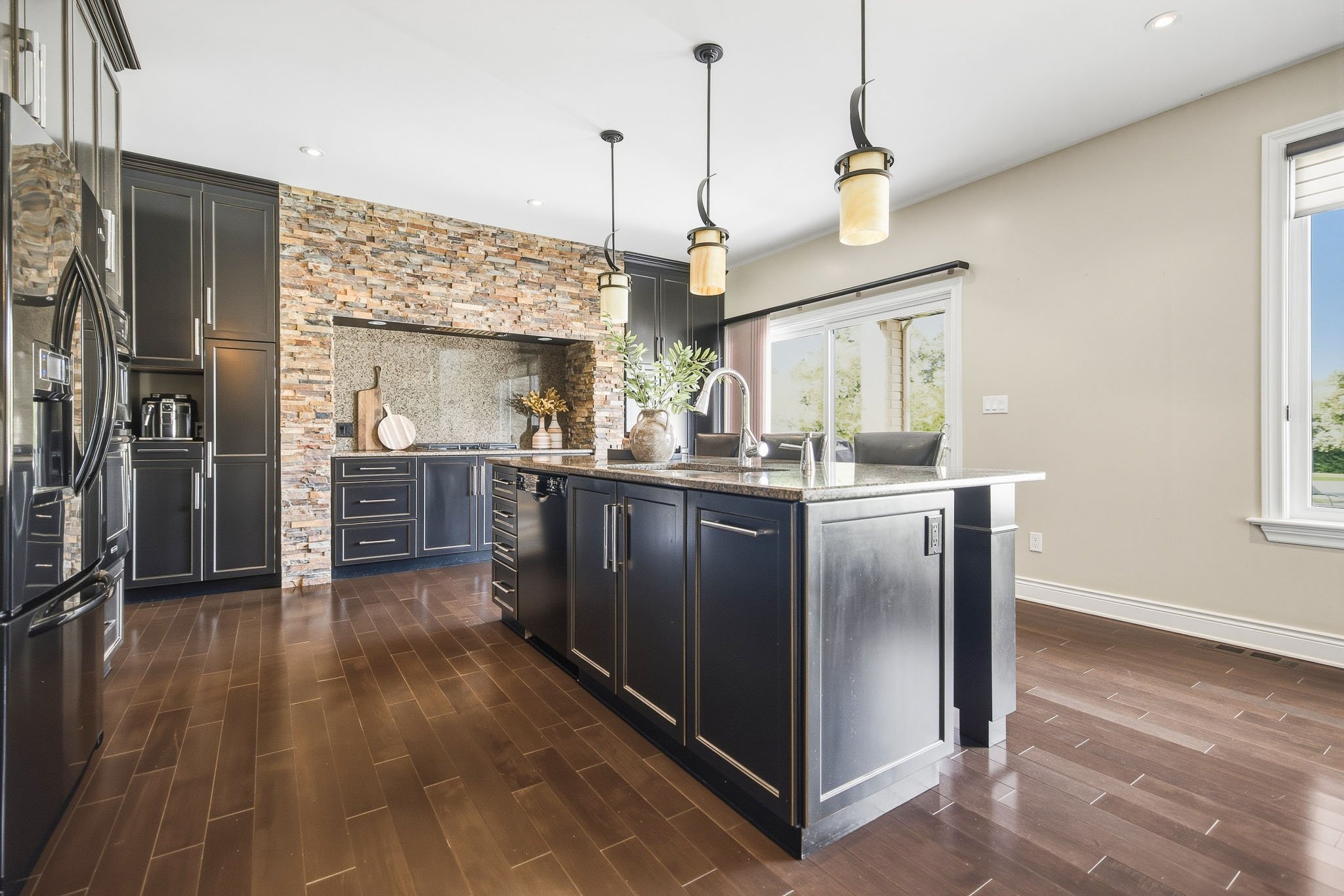 1419 Balmoral DR_0020.jpg