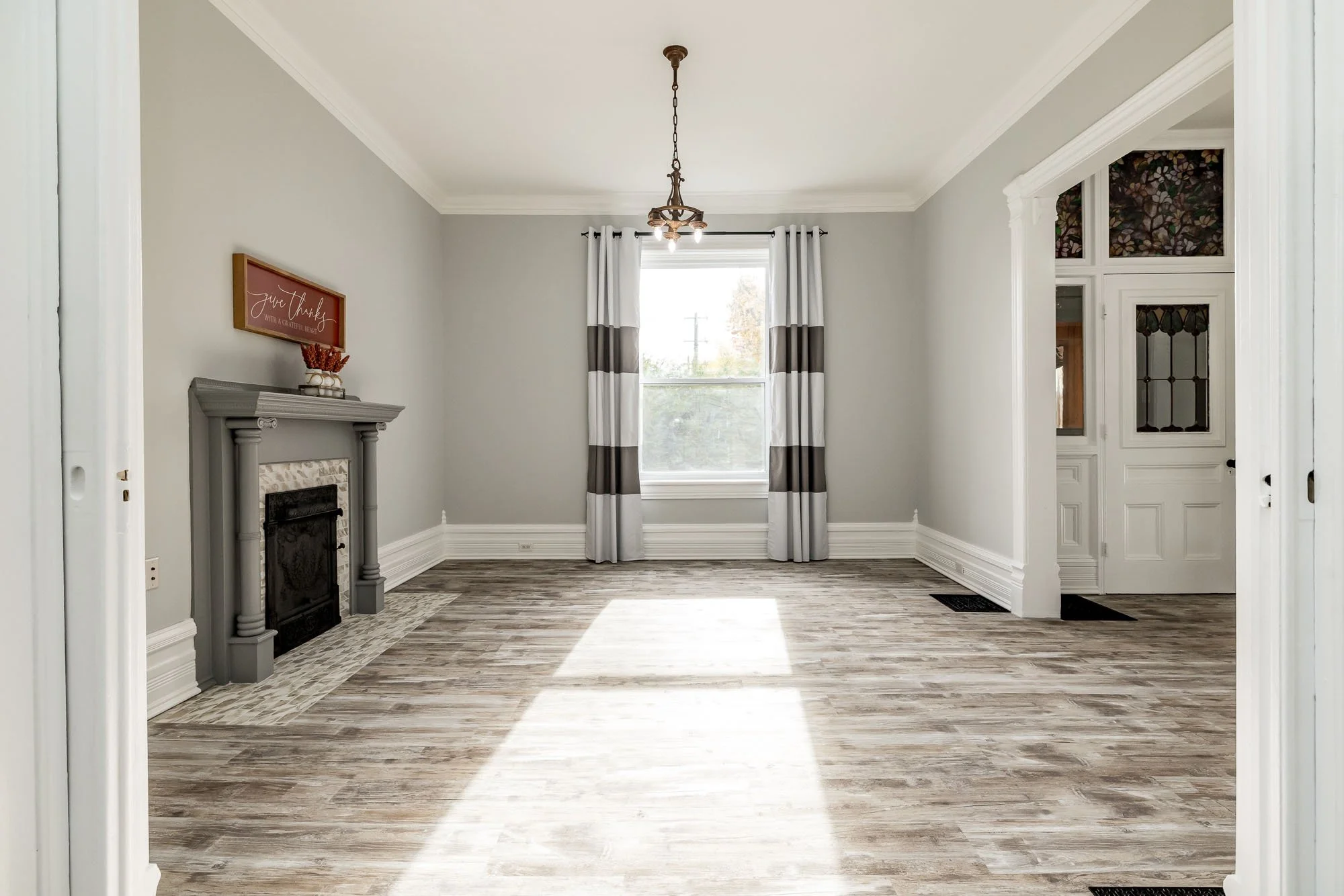 294 Dumbrille__025.jpg