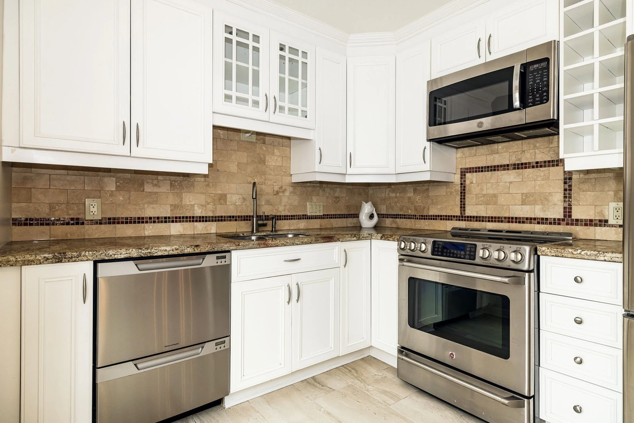 2751 Massicotte_Update_015.jpg