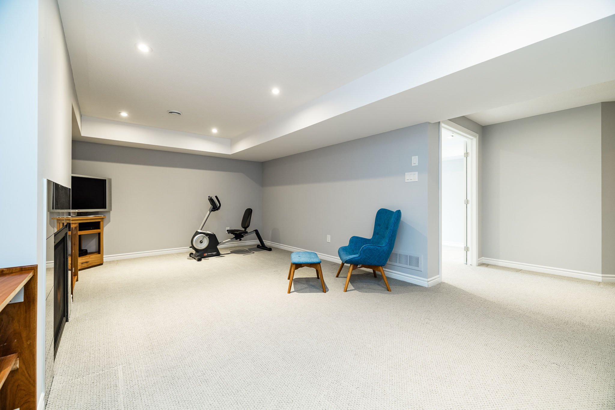 156 Oxford St W_033.jpg