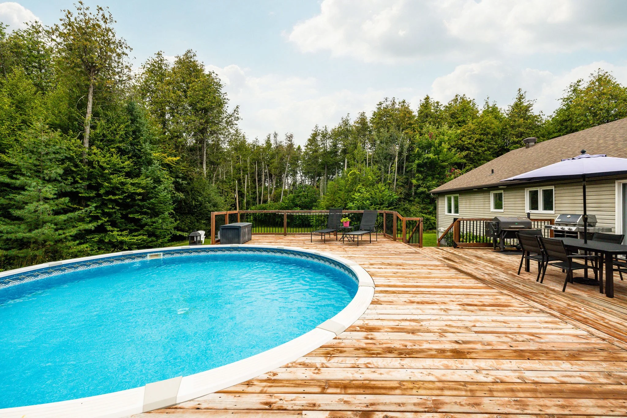 44 Meadowglen_0082.jpg