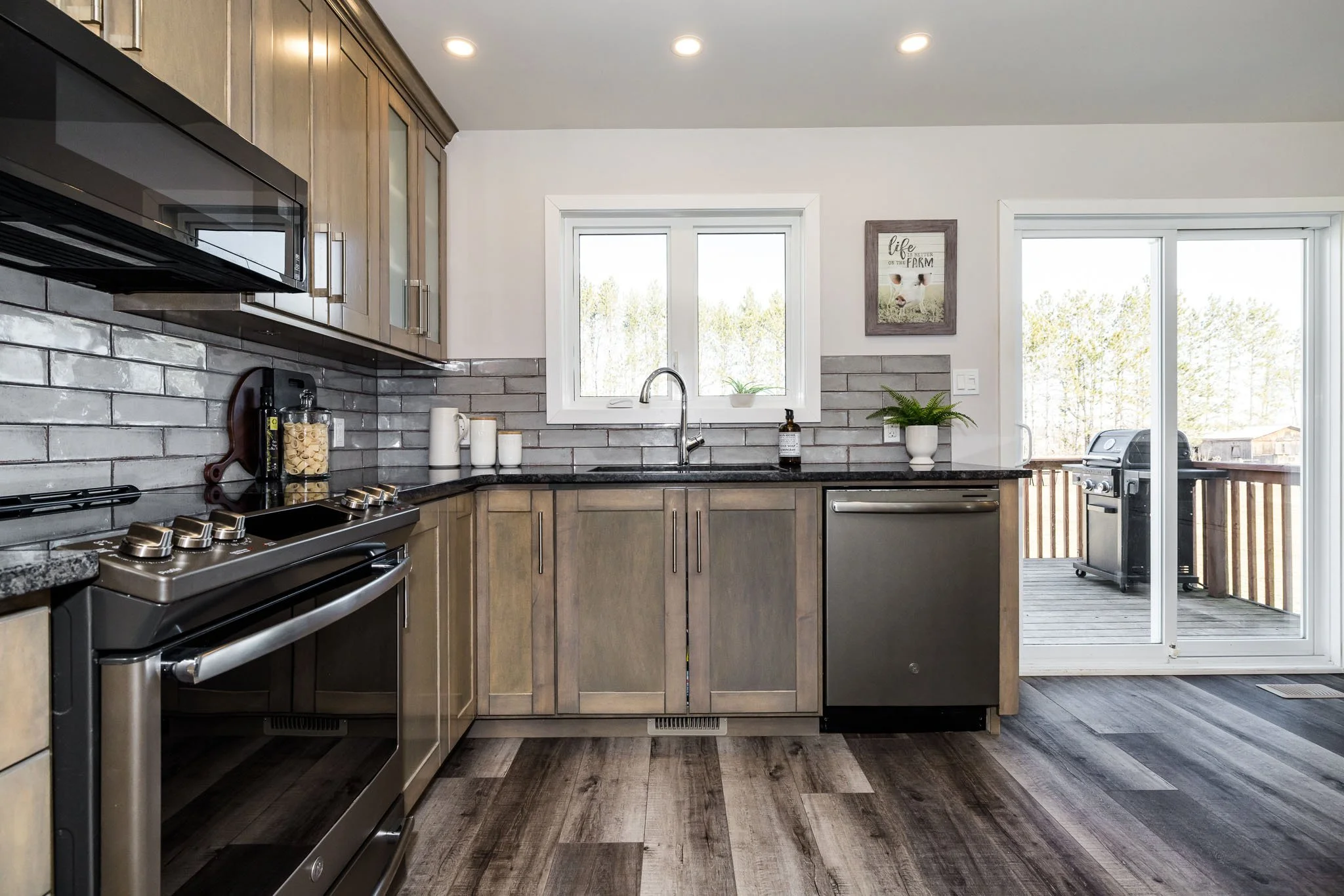 10625 Loughlin_024.jpg