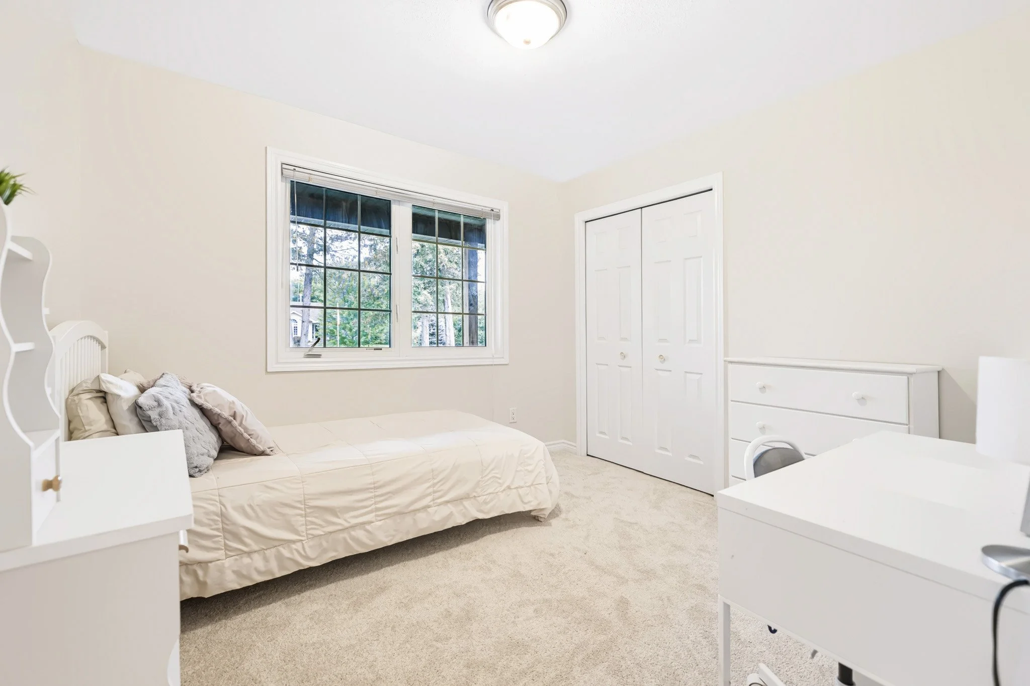 44 Meadowglen_0044.jpg