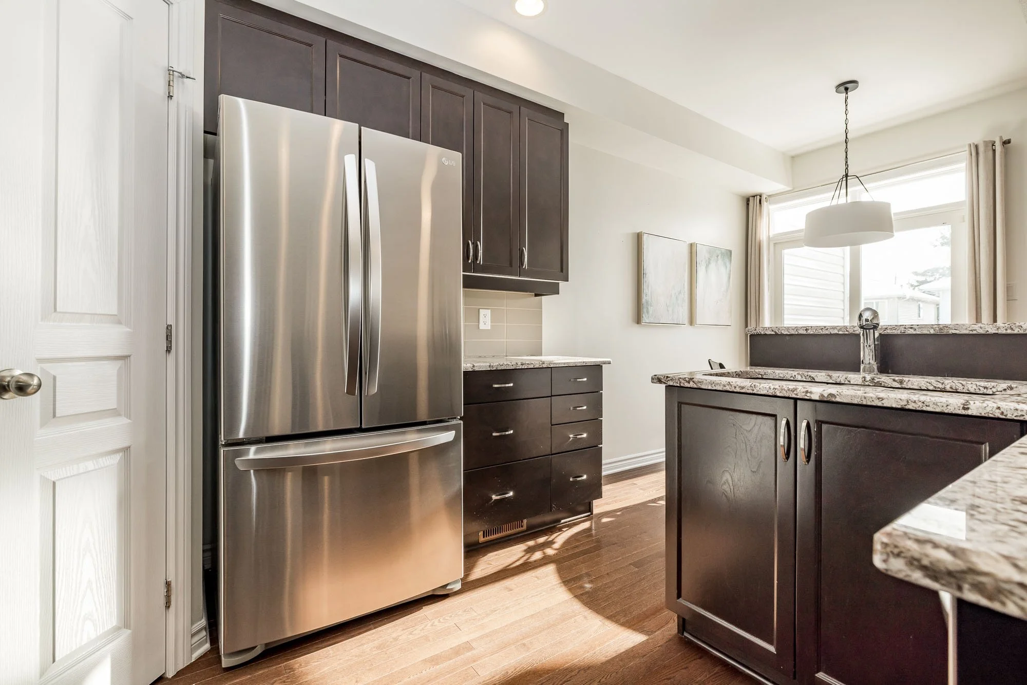 344 Kingbrook_017.jpg