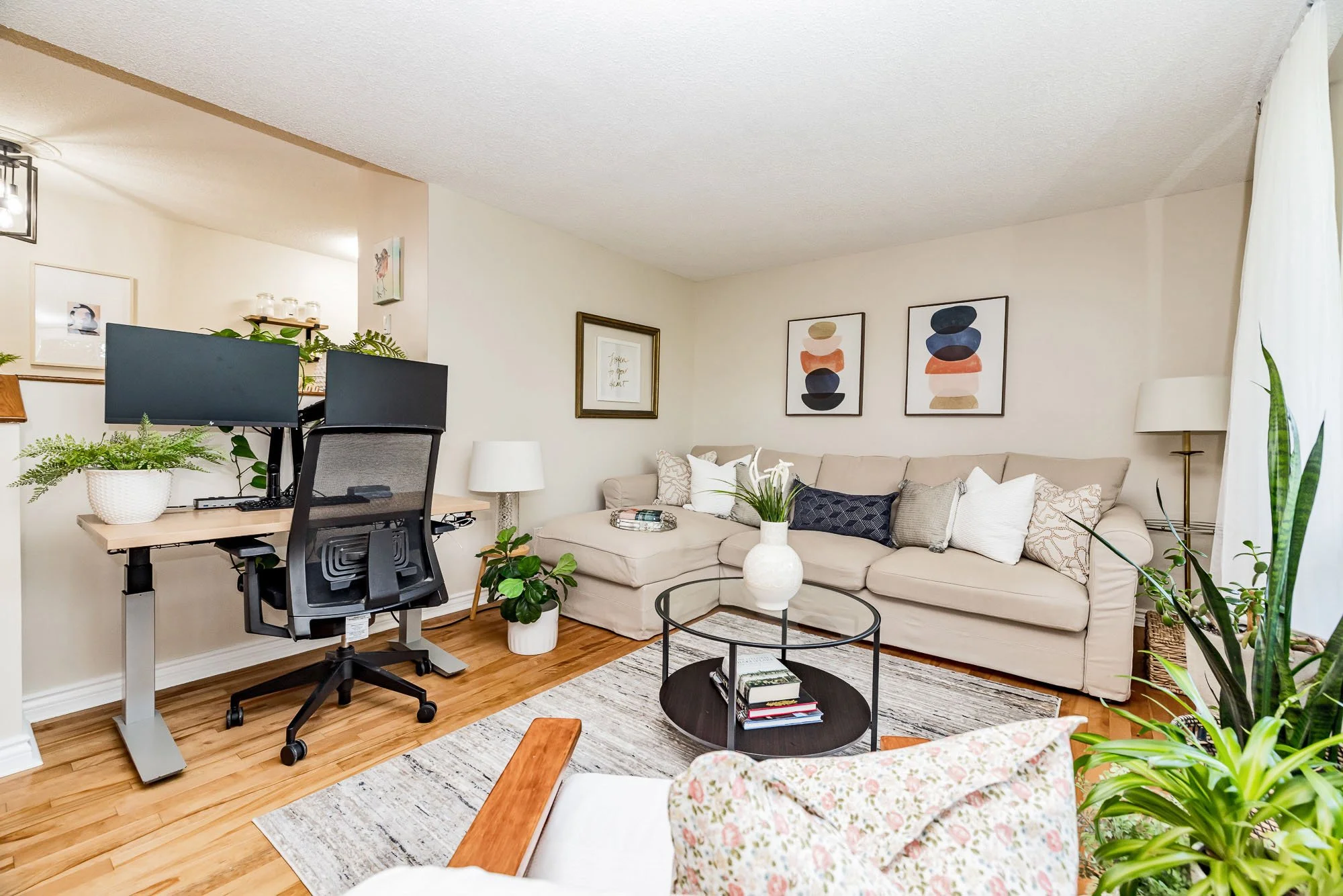 1100 Ambleside 414__425.jpg