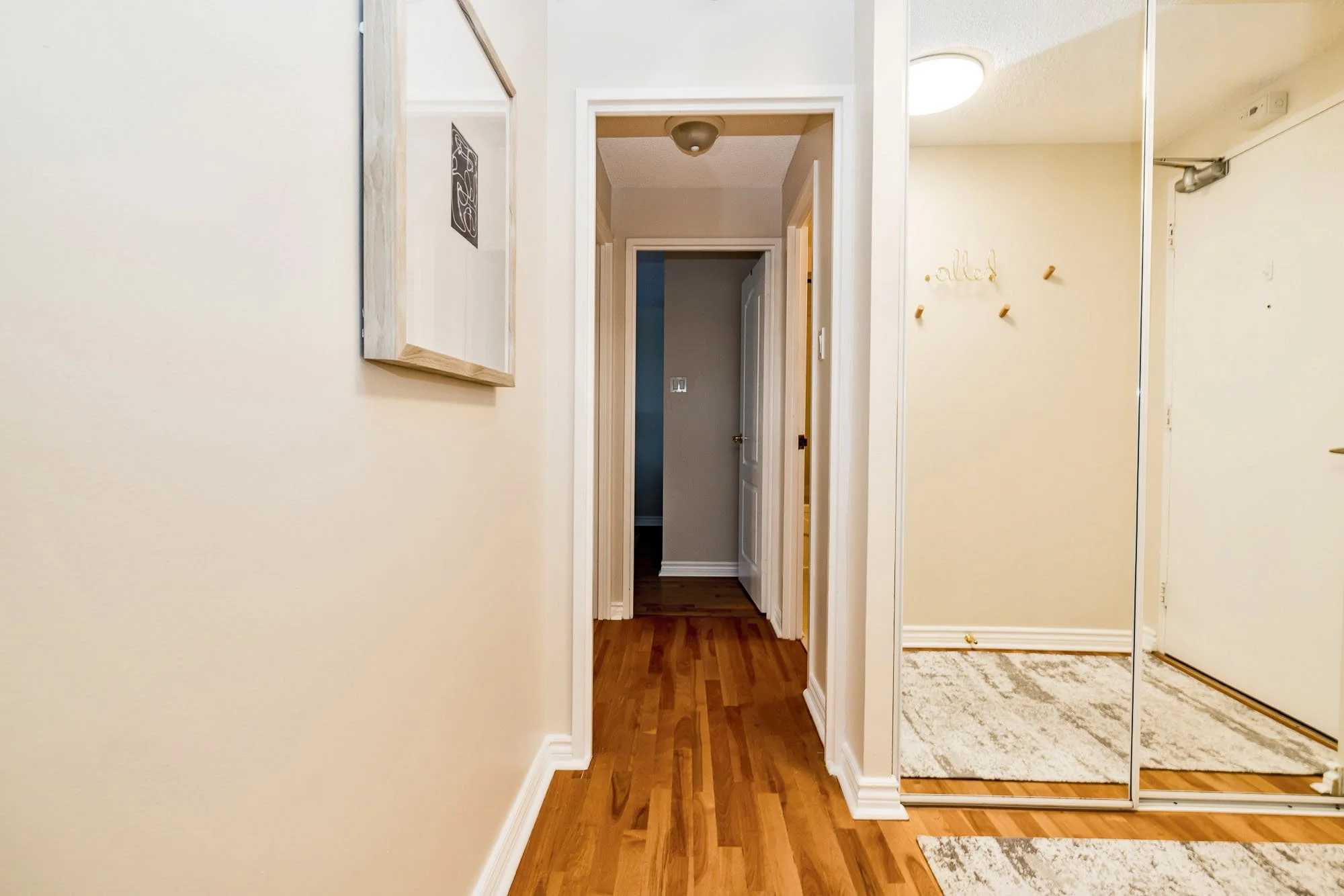 1100 Ambleside 414__436.jpg