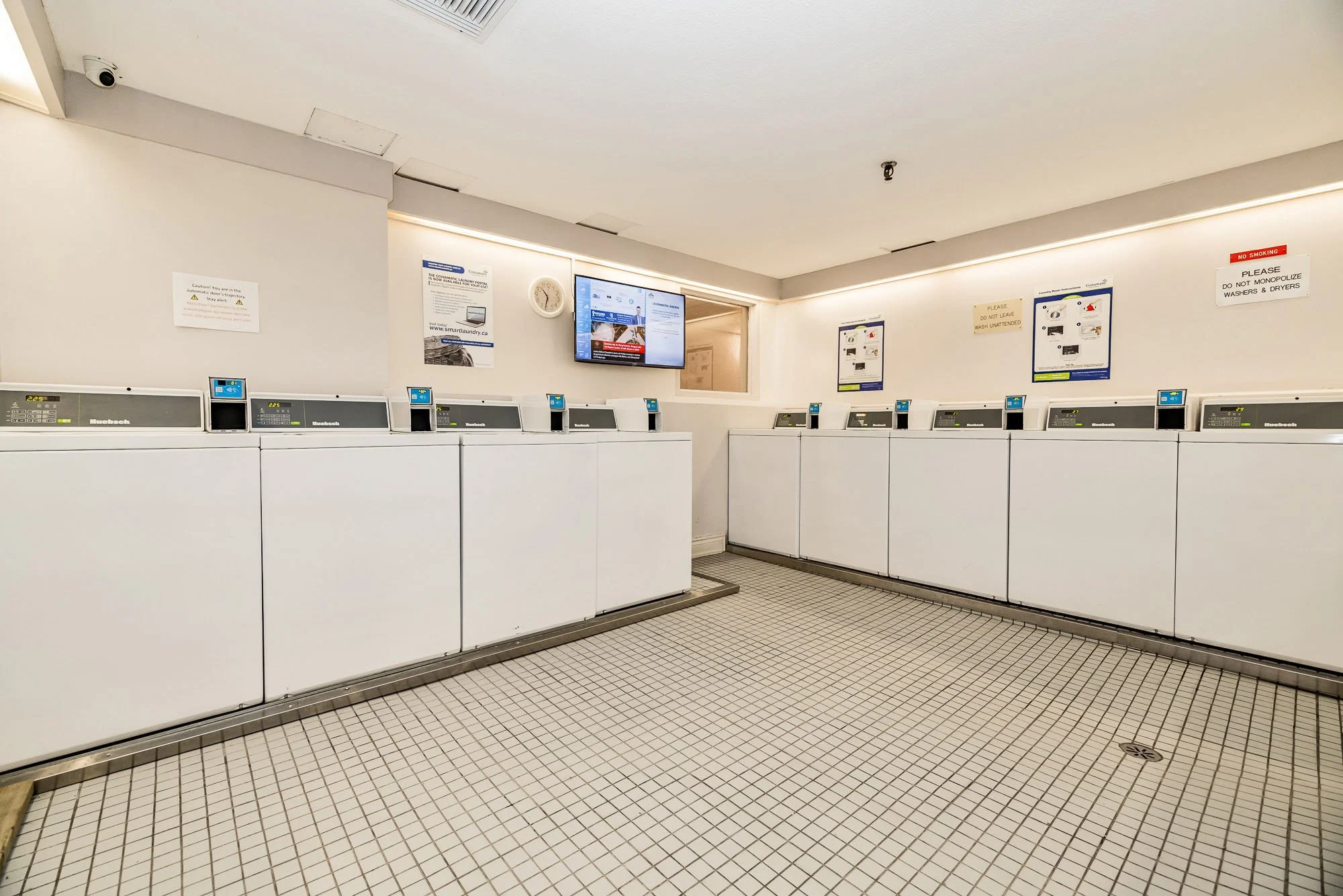 1100 Ambleside 414__449.jpg
