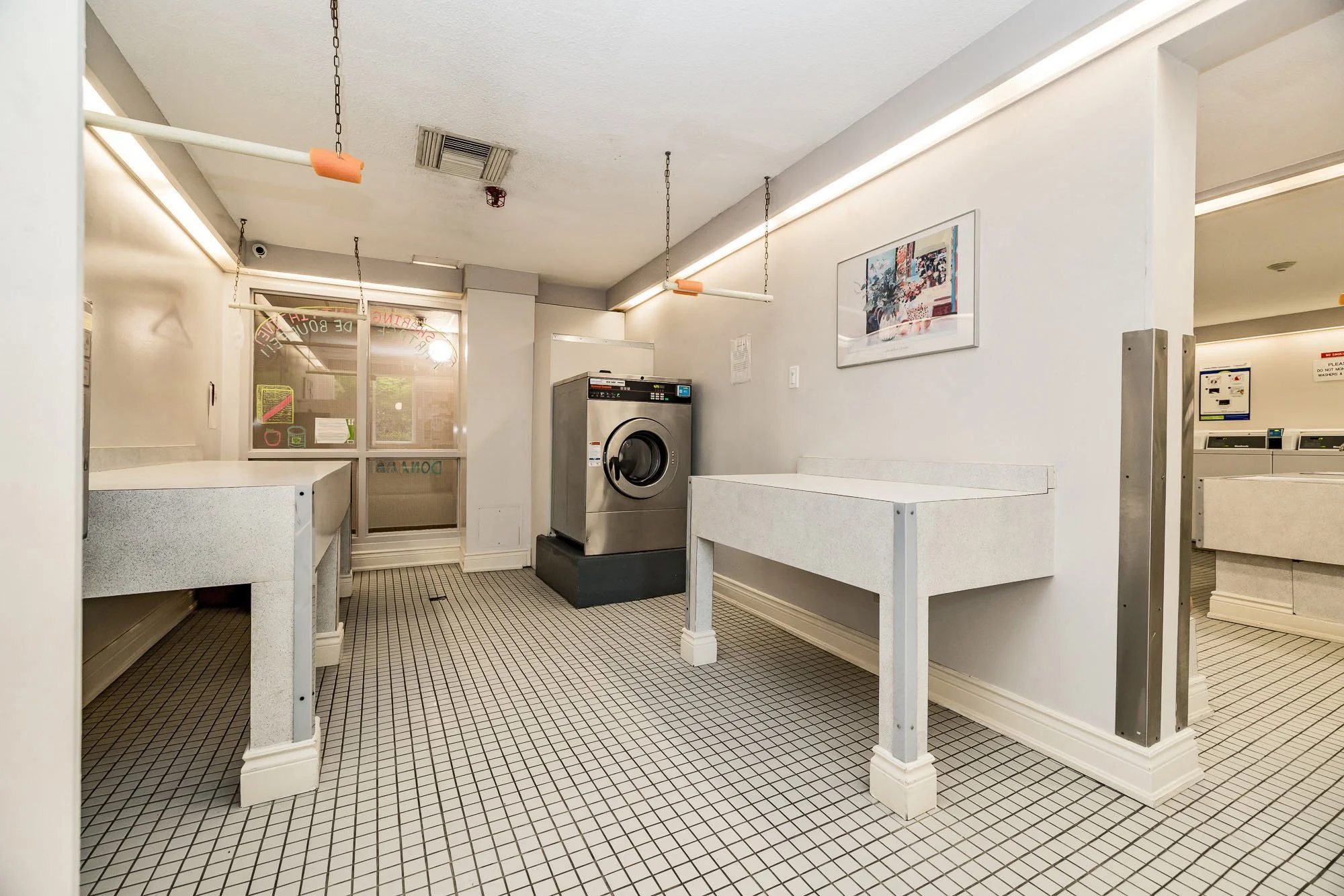 1100 Ambleside 414__450.jpg