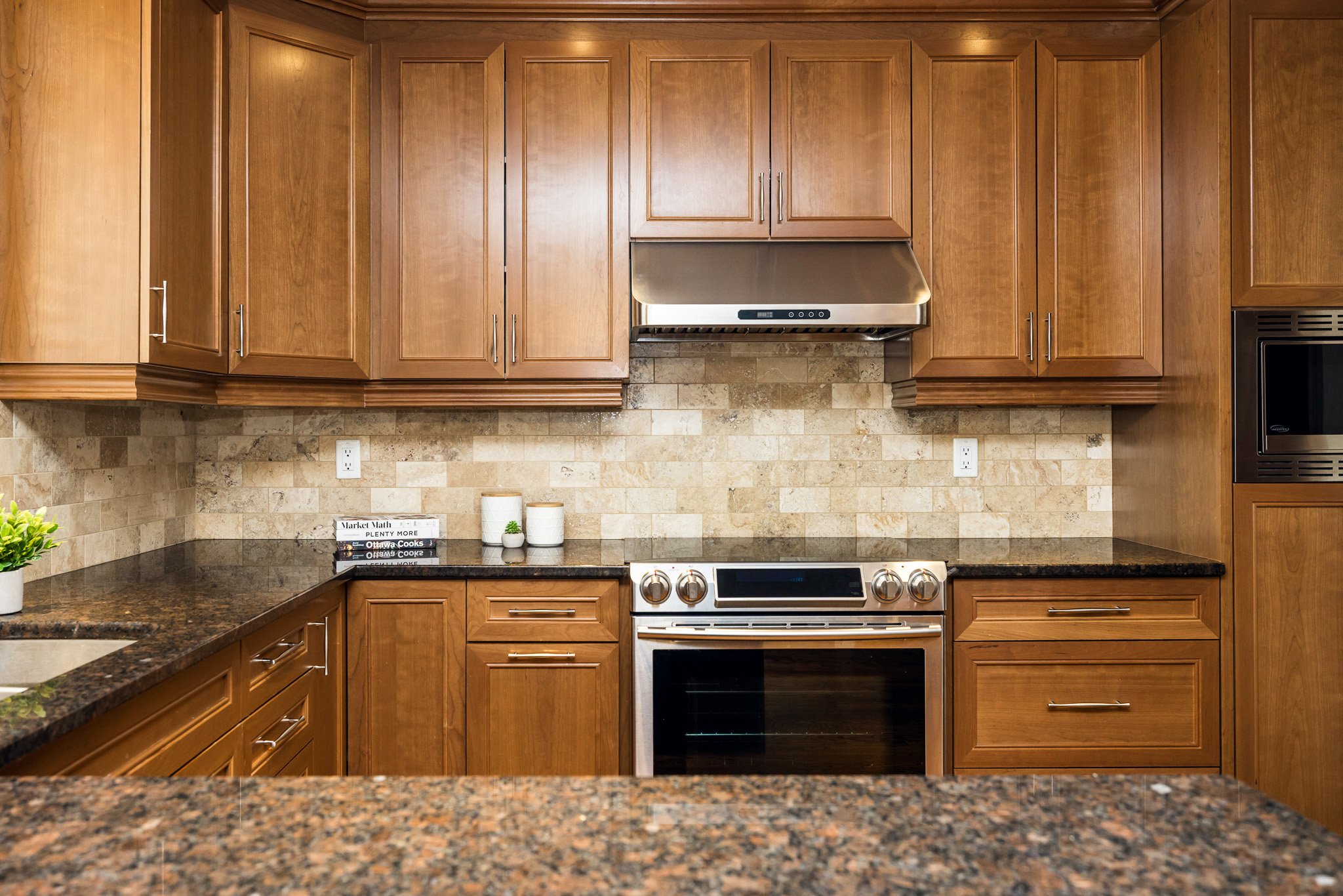 375 River Ridge_028.jpg