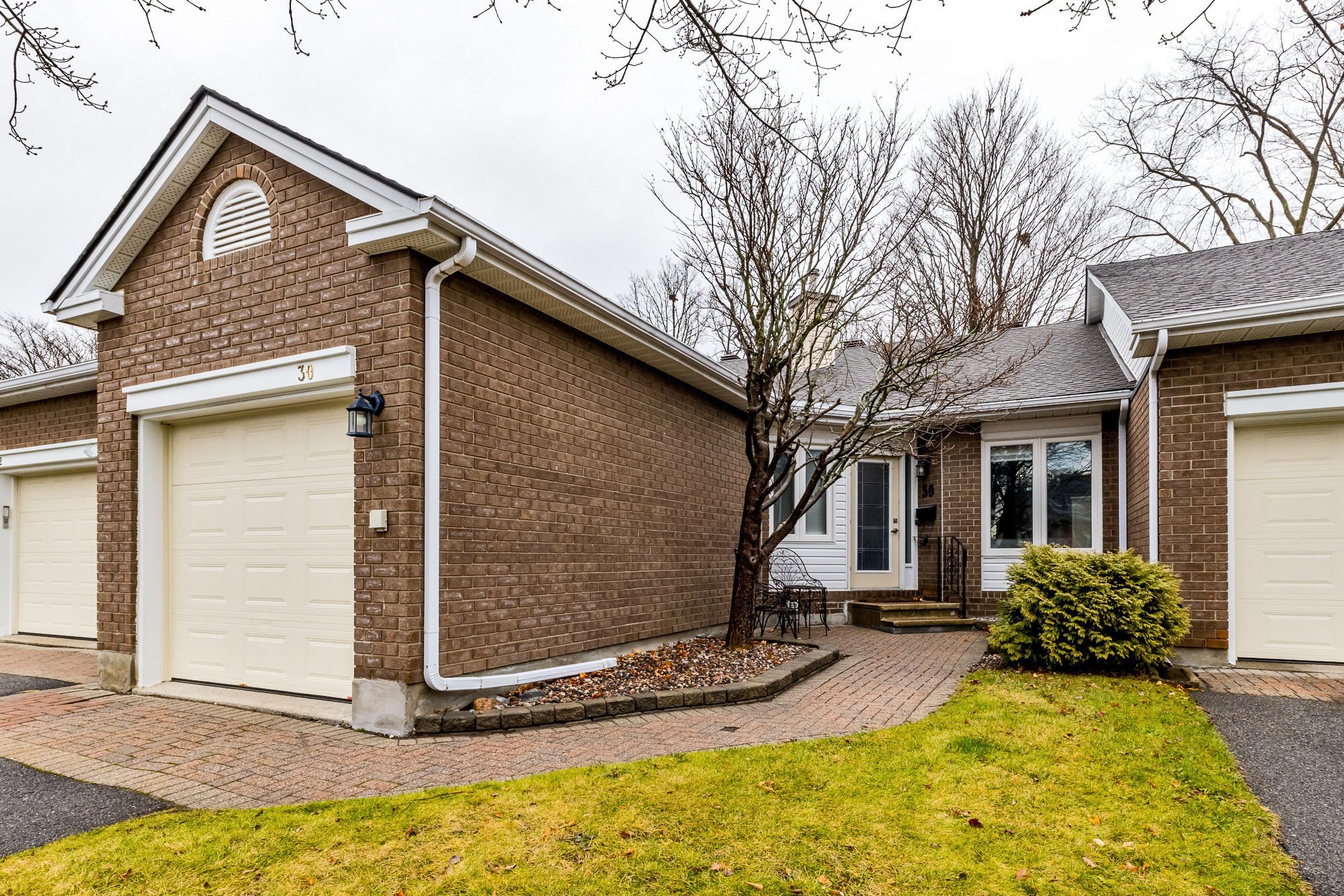 30 Grand Cedar__002.jpg