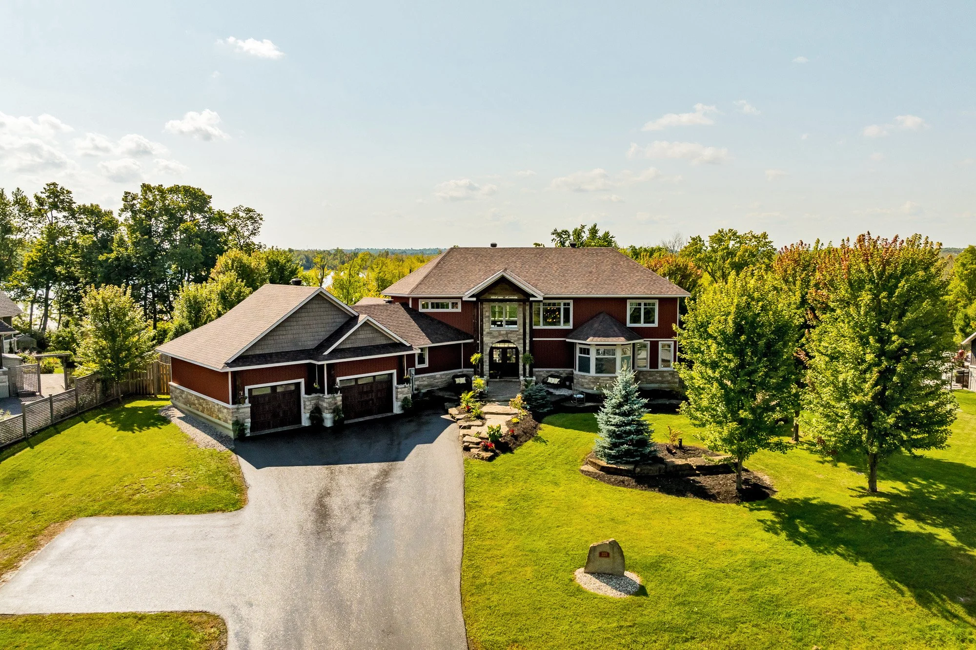 225 Hillcrest__005.jpg