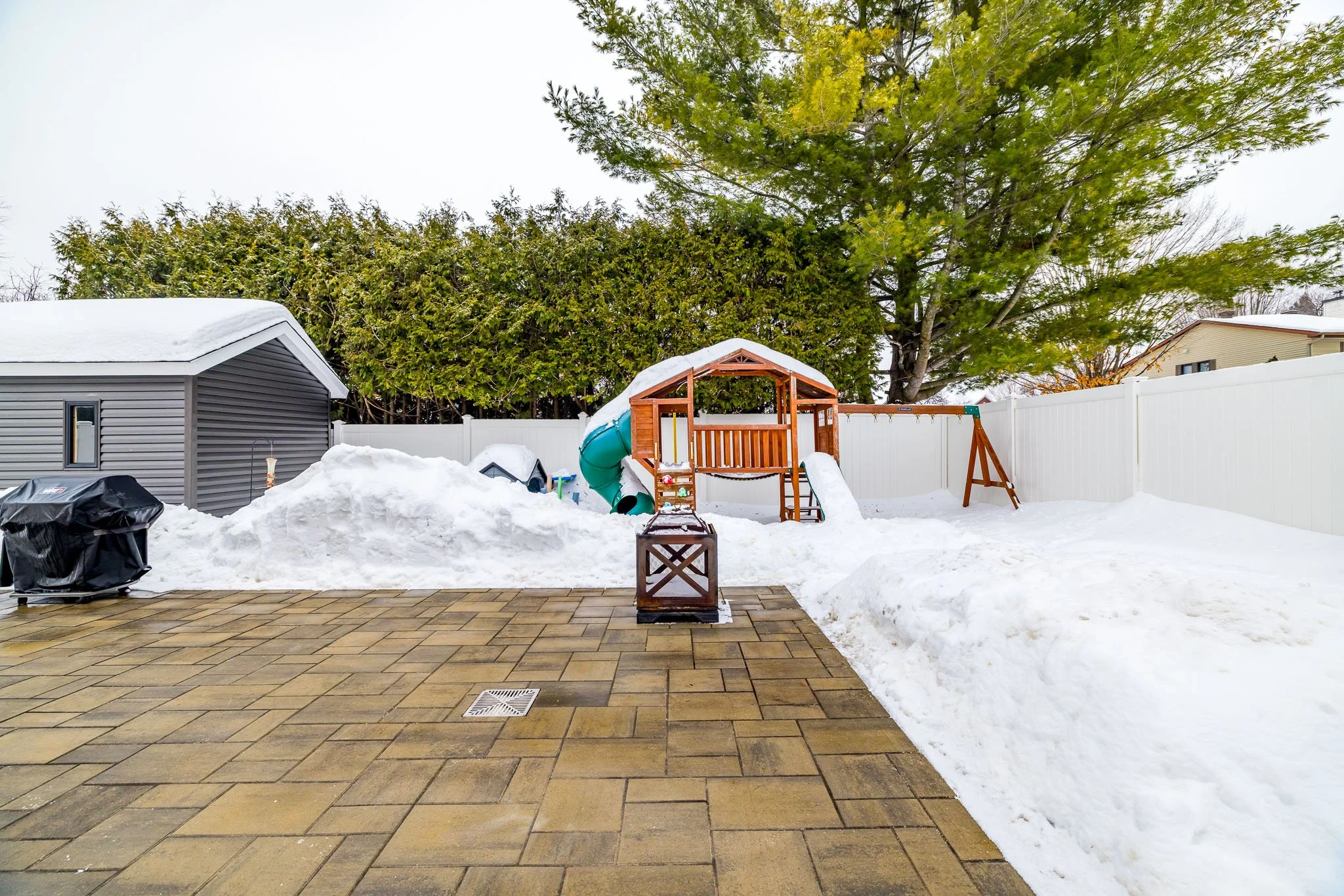 6066 Ridgelea_071.jpg