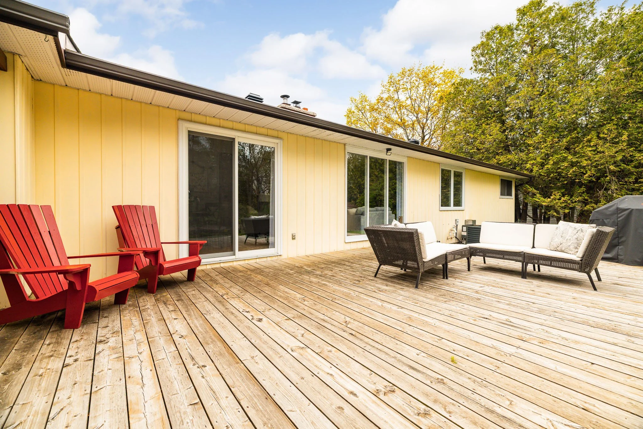 1303 Fairway_ext_023.jpg