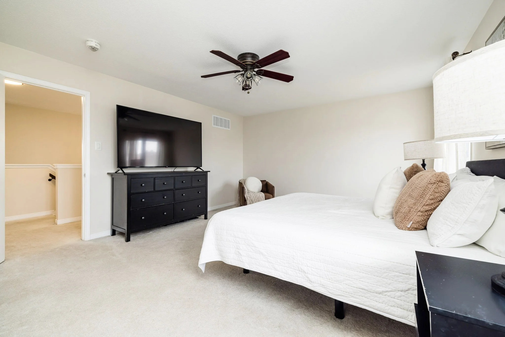 1869 Glencrest_029.jpg