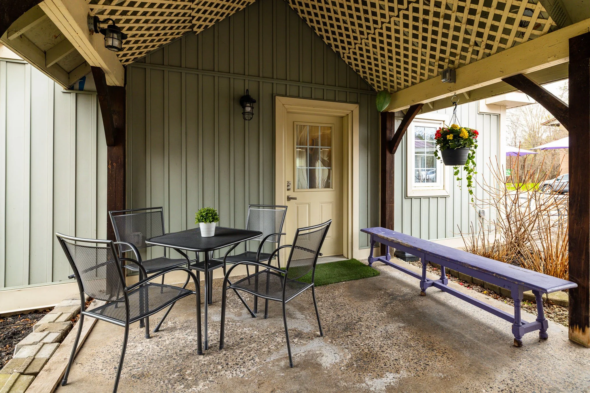 318 Main St W_038.jpg