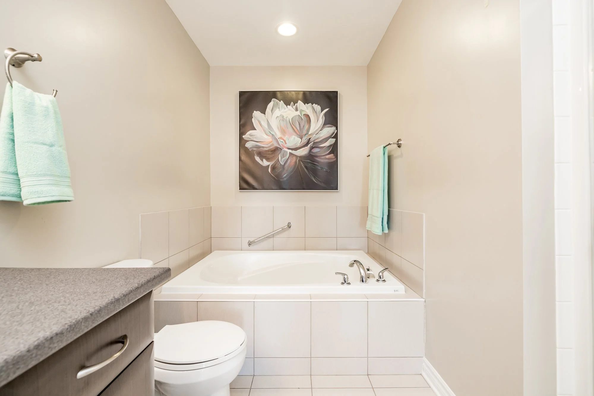 344 Kingbrook_029.jpg